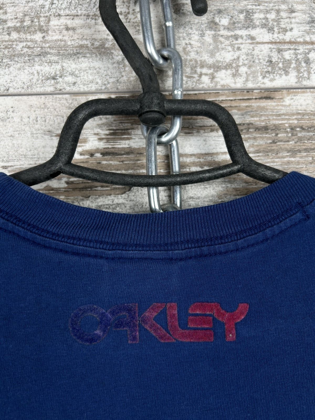 Oakley Mens Oakley t shirt streetwear vintage y2k tee Size US L / EU 52-54 / 3 - 15 Thumbnail