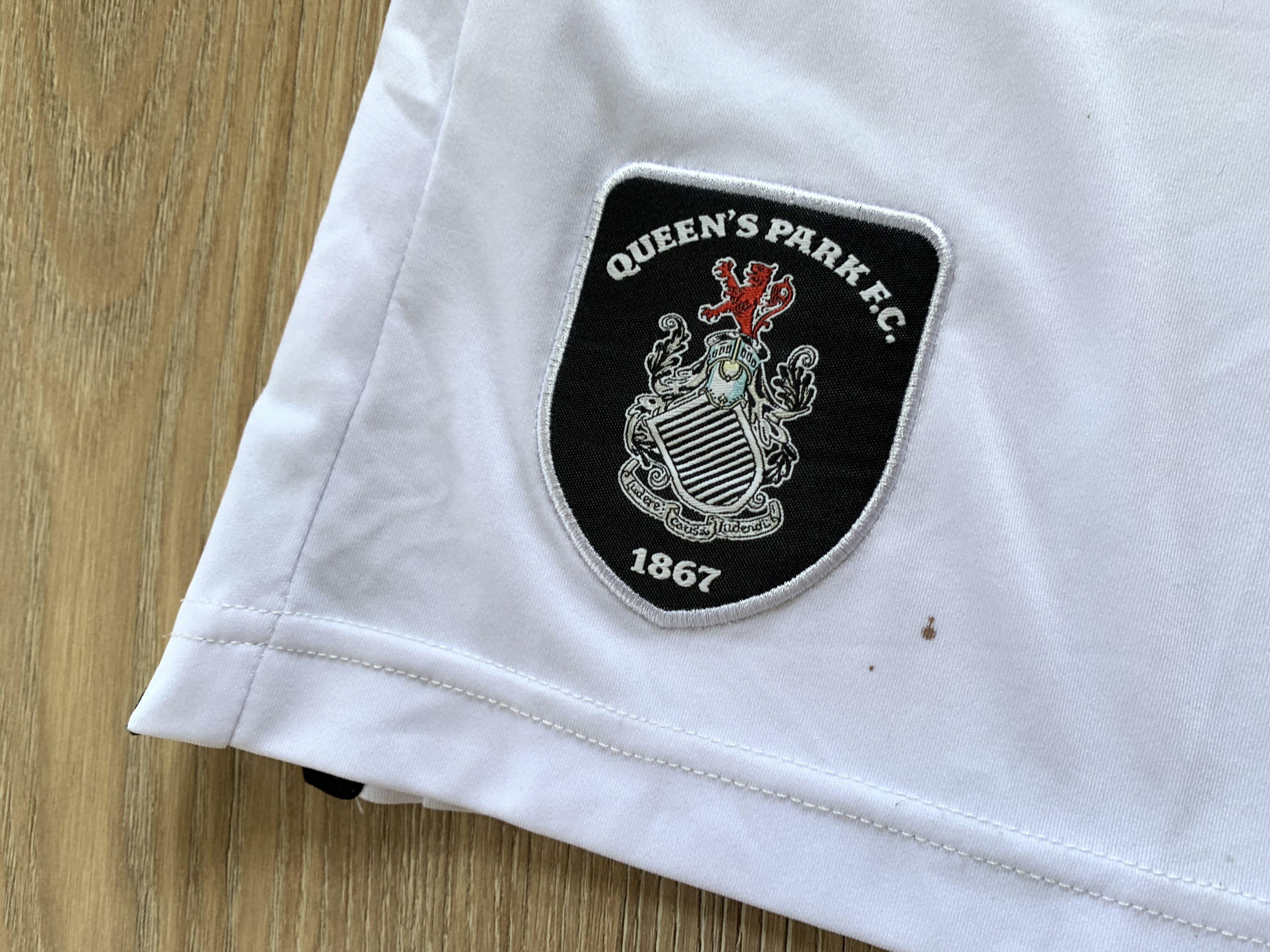 Macron × Vintage Macron Queen's Park FC Soccer Shorts Size US 33 - 4 Thumbnail