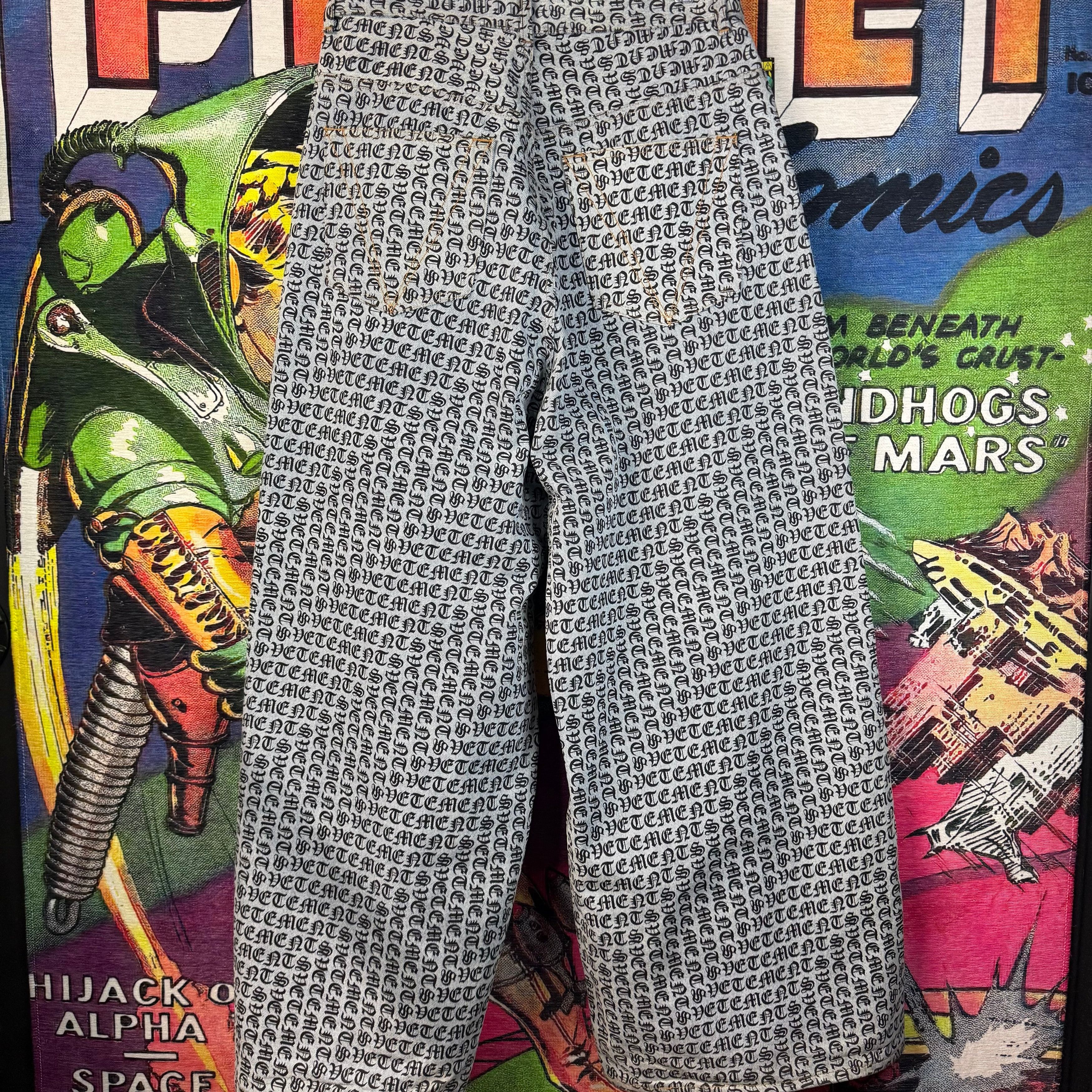 Vetements Vetements Gothic Monogram Baggy Denim Jeans Size US 33 - 2 Thumbnail