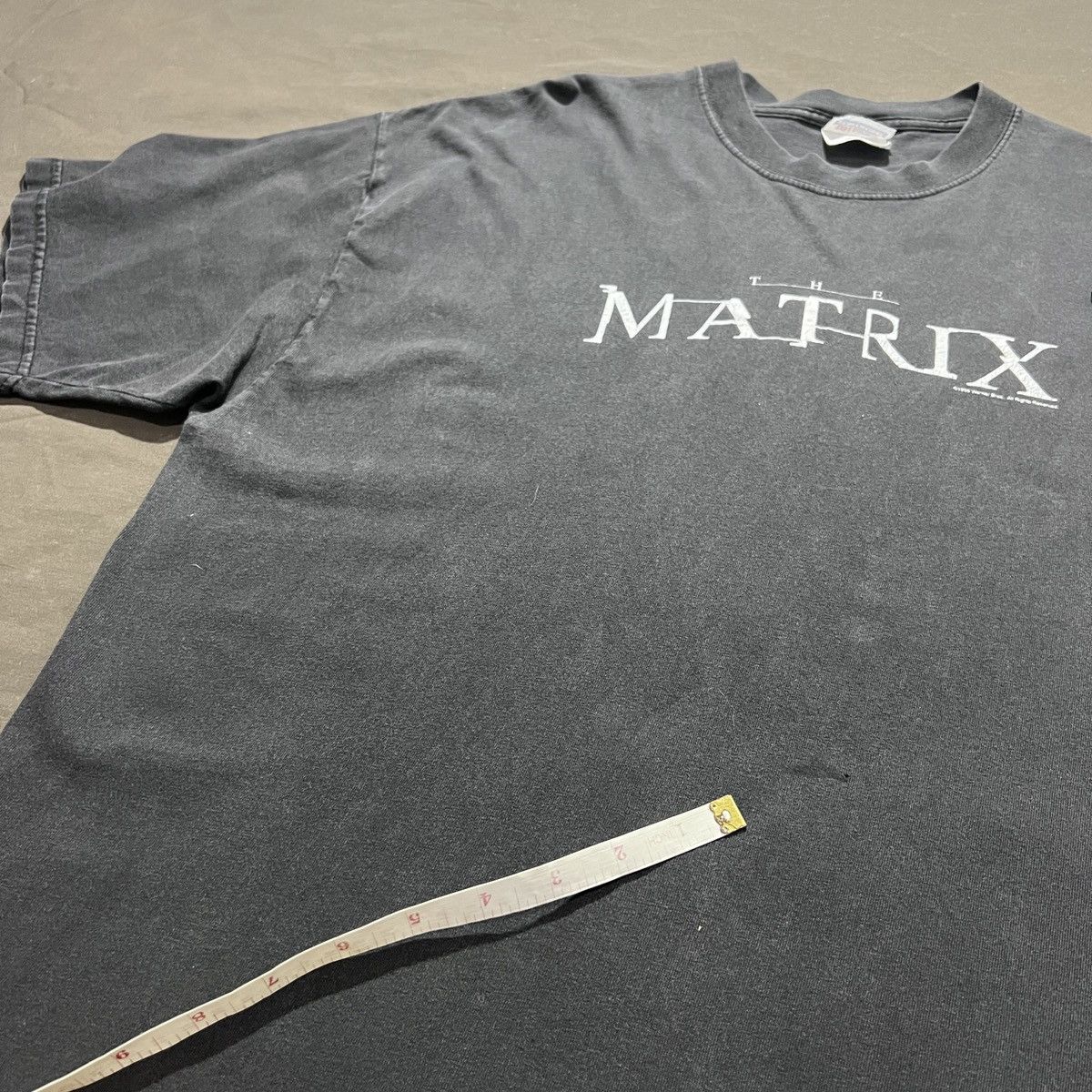 Vintage Vintage 90s The Matrix Promo Movie Tee XL Thrashed Faded Size US XL / EU 56 / 4 - 7 Thumbnail