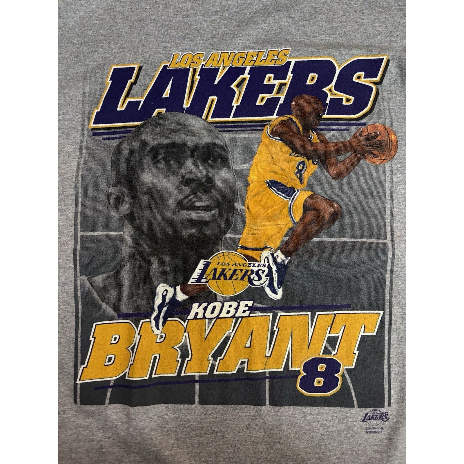 Nutmeg Vintage Los Angeles Lakers Kobe Bryant Shirt 2XL NBA GOAT Size US XXL / EU 58 / 5 - 2 Thumbnail
