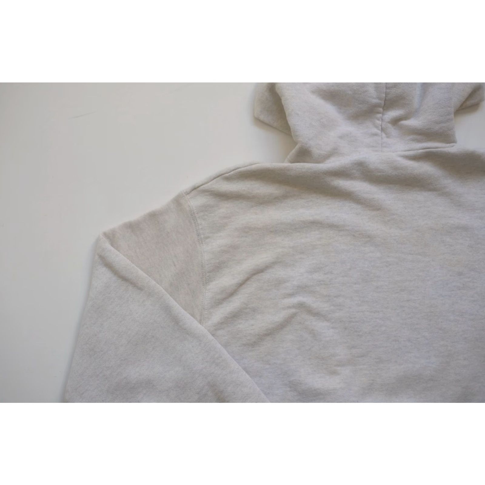 Fruit Of The Loom VINTAGE Fruit of the Loom 90s Retro Irish Pub Dublin Distressed Sweatshirt Hoodie L Men's Gray Crew Neck Sweatshirt Pullover Size US L / EU 52-54 / 3 - 6 Thumbnail