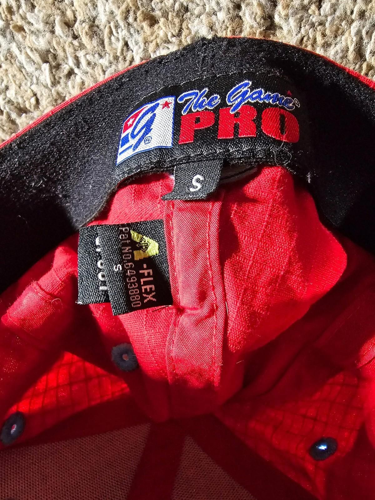 The Game WO Spartans Low Profile Fitted Flex S Red Hat APPROX 7 1/8 Size ONE SIZE - 6 Thumbnail