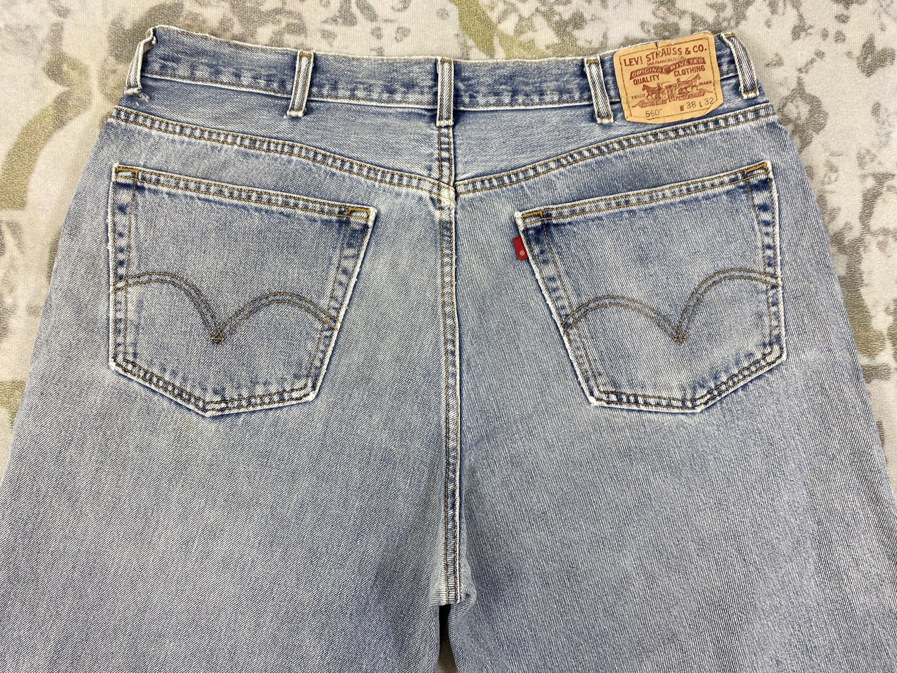 Light Wash Vintage Levi's 560 Comfort Fit Denim -JN747