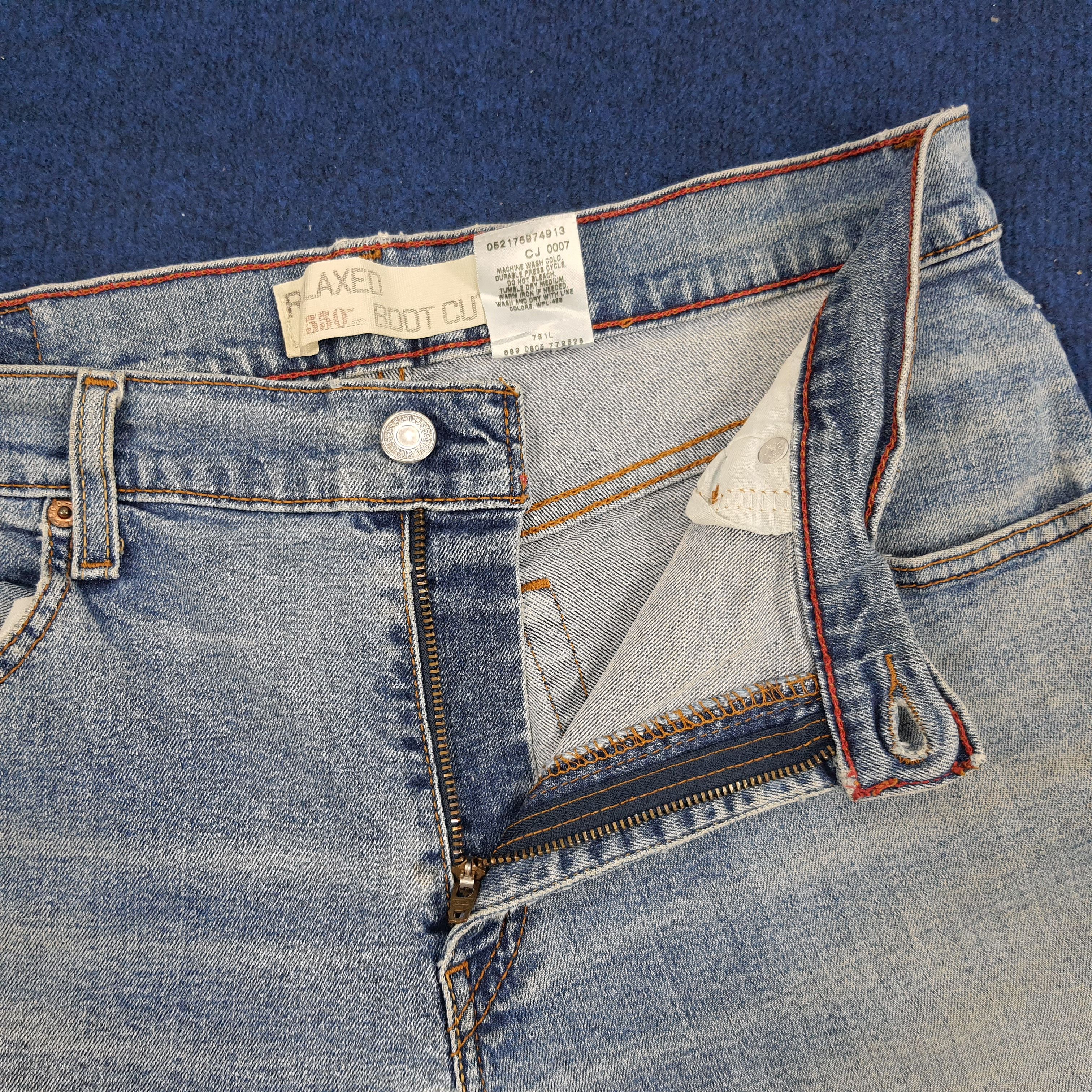 Levi's × Vintage Vintage Levi's 550 Relaxed Boot Cut Distressed Jeans Size US 30 / EU 46 - 8 Thumbnail