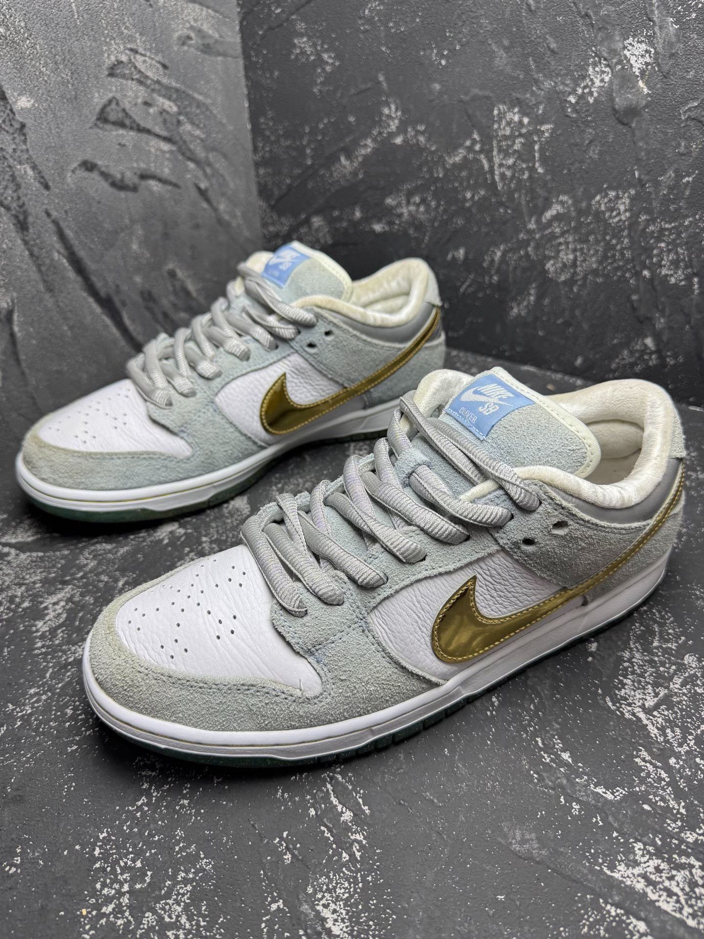 Nike Nike DUNK Gold Lowtop Sneakers 10.5 Men Size US 10.5 / EU 43-44 - 1 Thumbnail