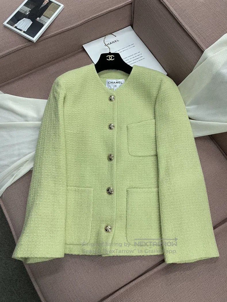 Chanel Chanel Avocado coat Size XS / US 0-2 / IT 36-38 - 1 Thumbnail