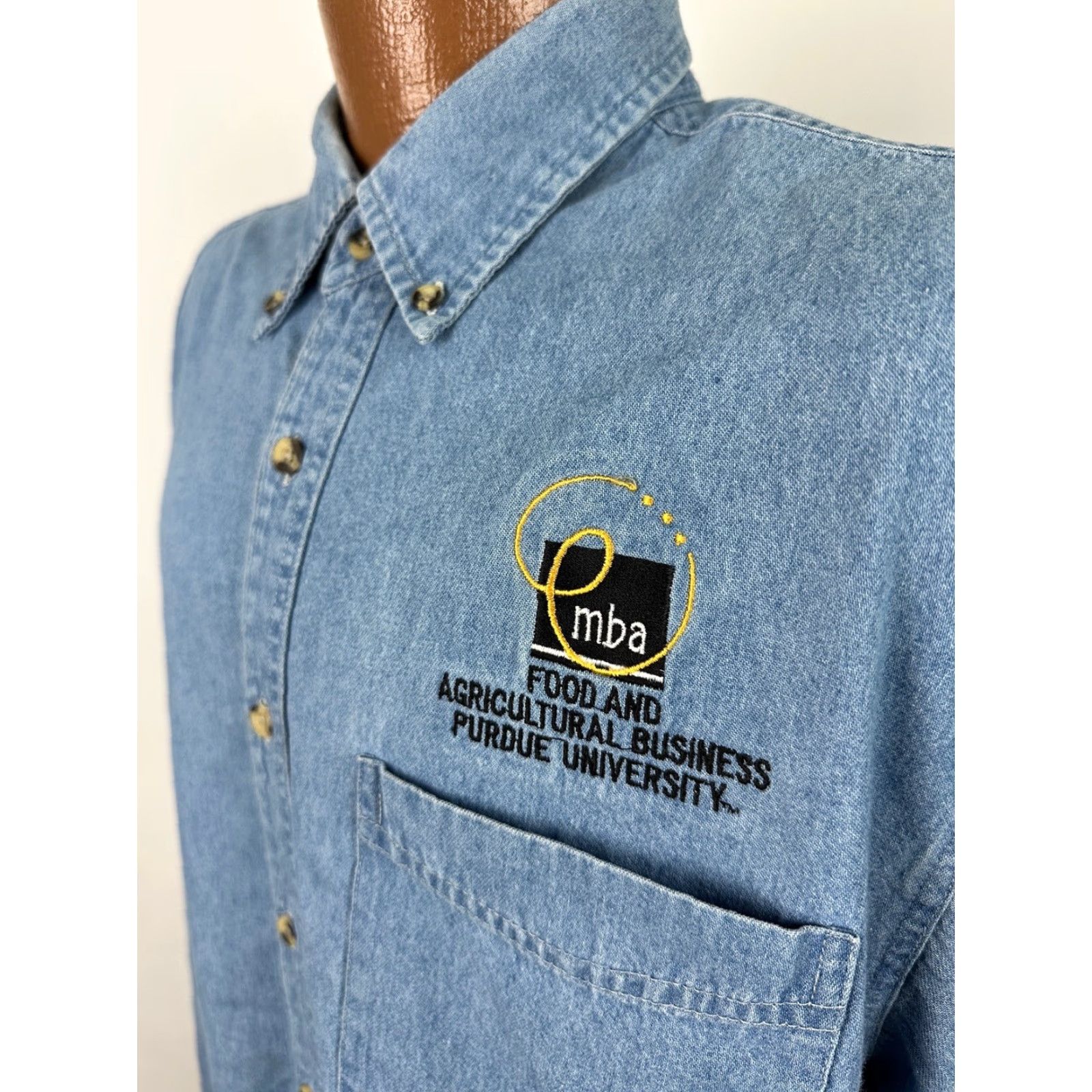 Port & Company VINTAGE Port & Company Purdue University Denim Shirt Men L Blue Denim Shirt Casual Business Workwear 90s Farming University Y2K Mens Size US L / EU 52-54 / 3 - 7 Thumbnail