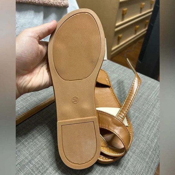 Shein Shein Strappy Tan & Cream Sandals Size US 9 / IT 39 - 2 Thumbnail