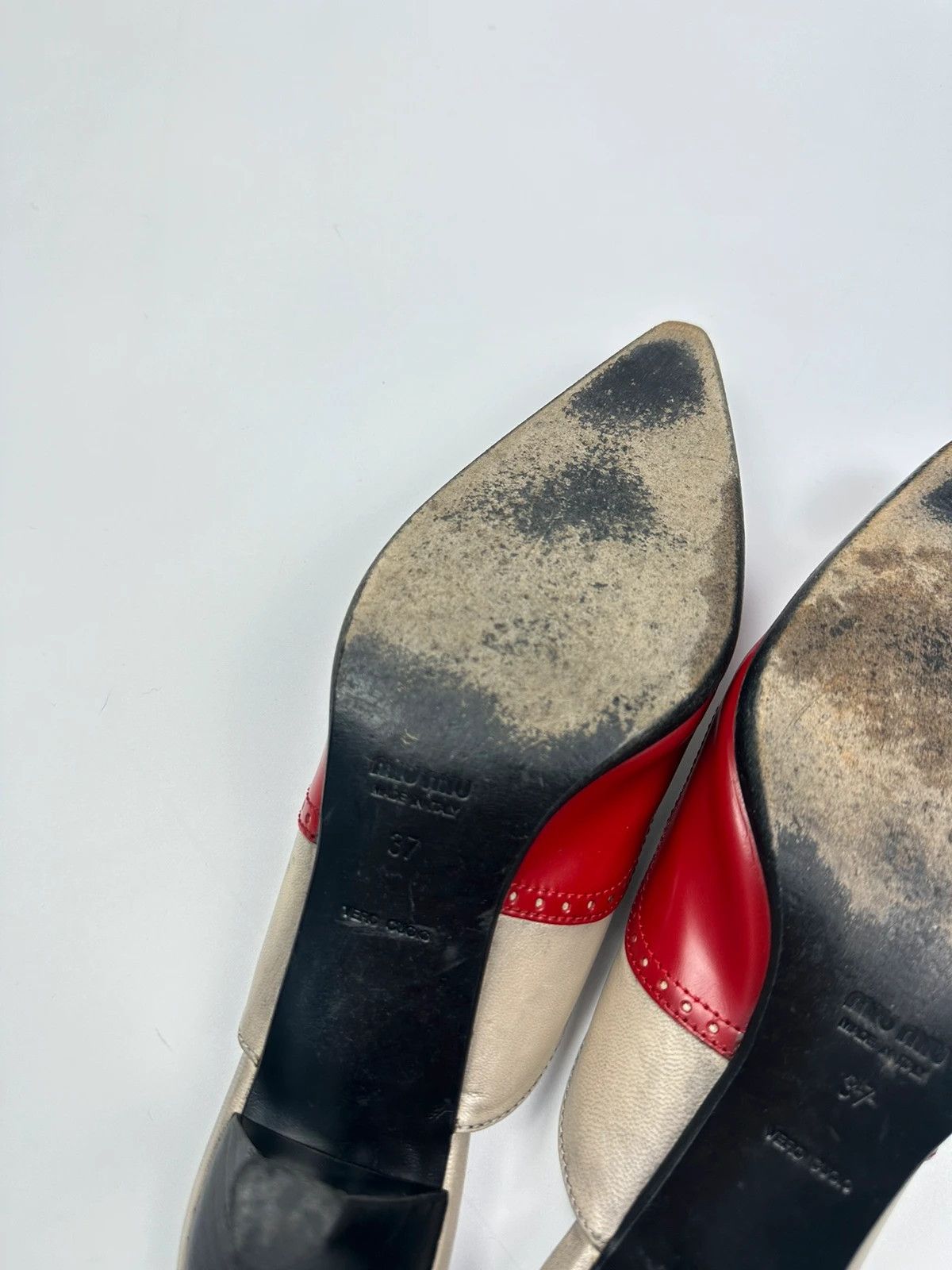 Miu Miu Miu Miu 90’s Red Leather Mules Pumps Kitten Heels Size US 6 / IT 36 - 12 Thumbnail