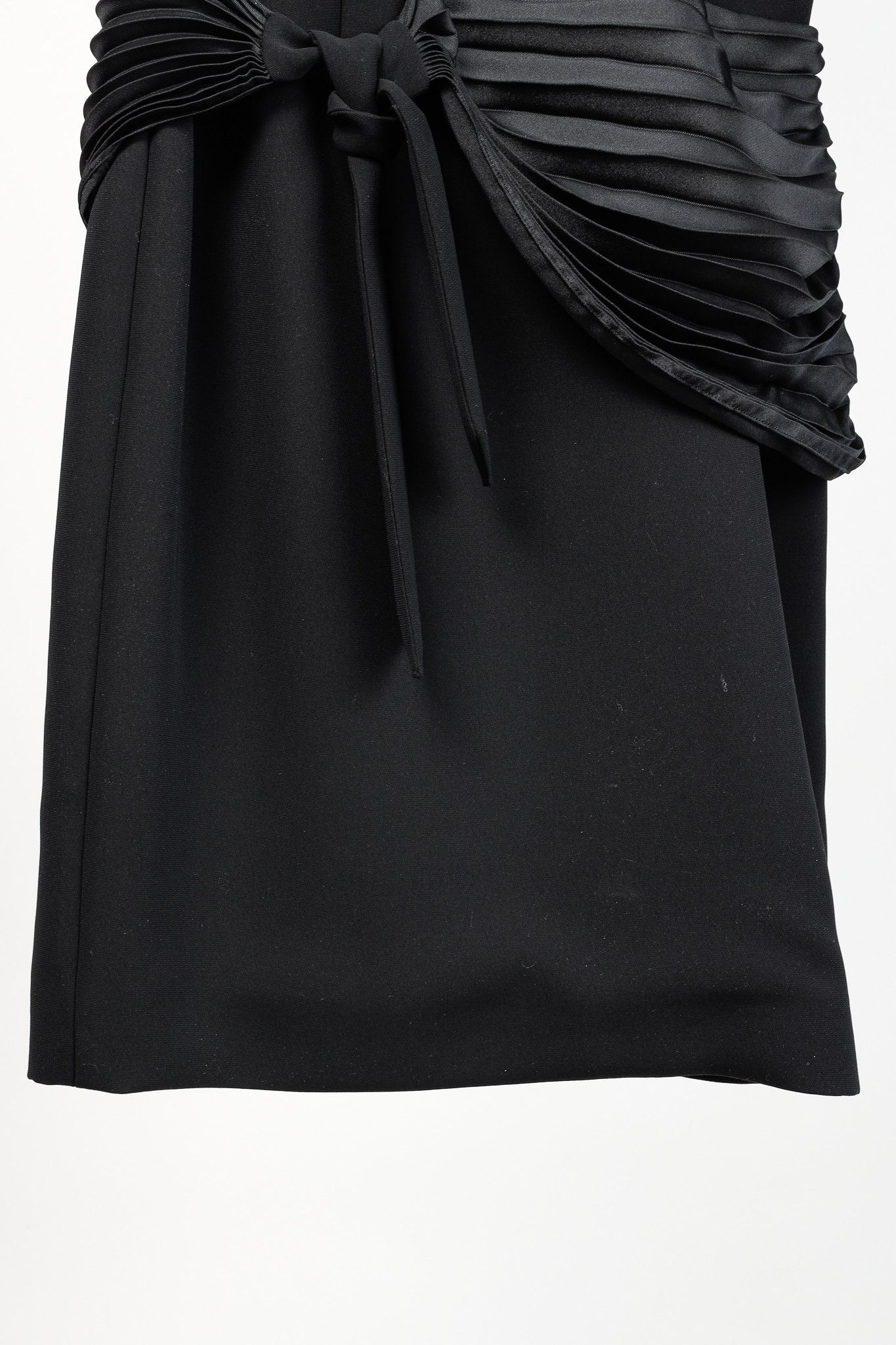Victoria Beckham Victoria Victoria Beckham PS/19 Black Pleated Mini Dress Size L / US 10 / IT 46 - 8 Thumbnail