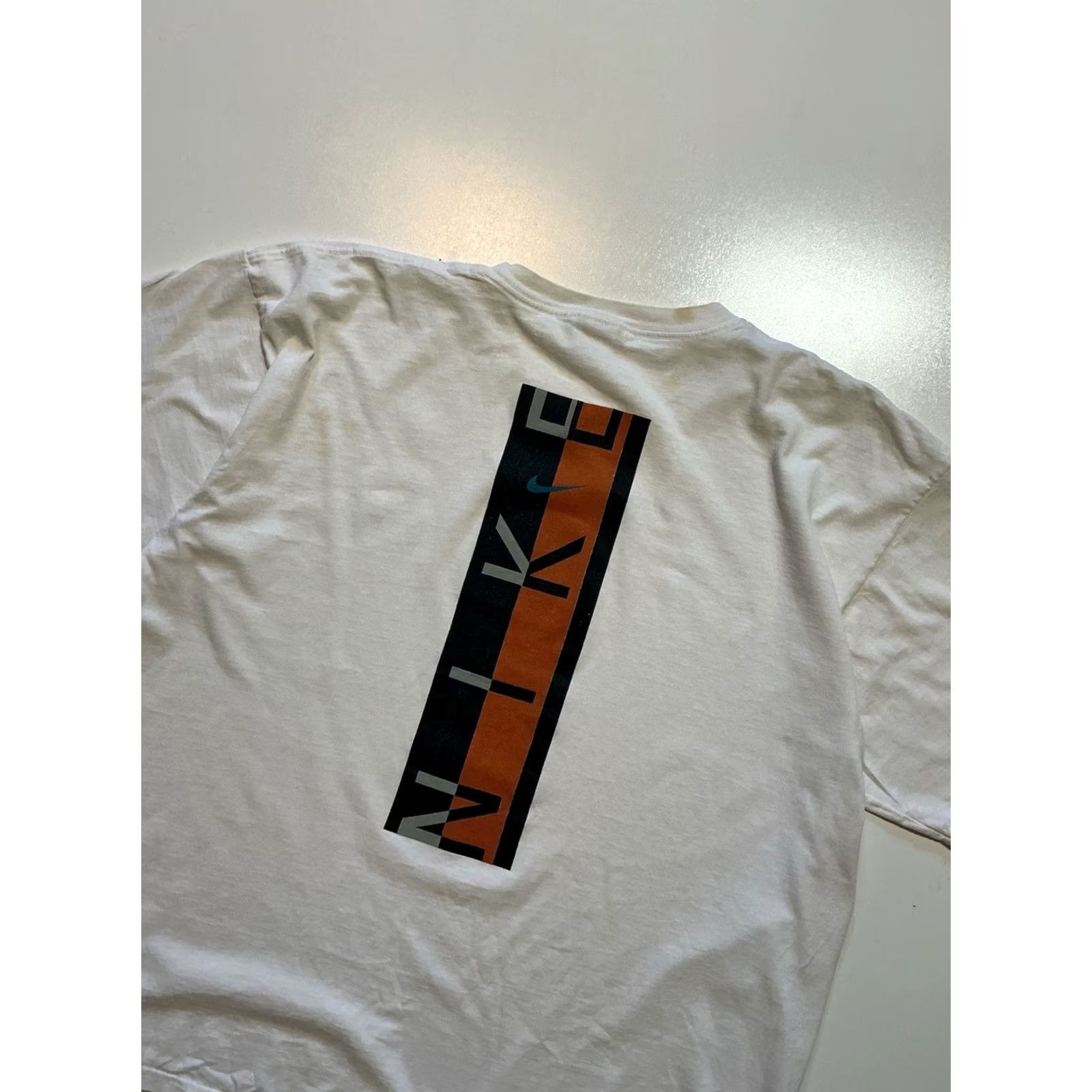 Nike VINTAGE Nike Box Logo Center Swoosh Check Logo Graphic White S/S T-Shirt XL Mens 90s Size US XL / EU 56 / 4 - 5 Thumbnail