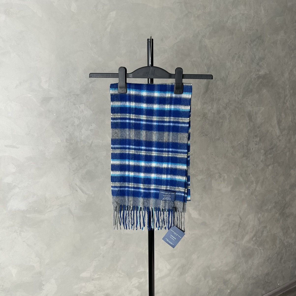 Johnstons Of Elgin NWT! Johnston Of Elgin 100% Cashmere Tartan Scarf Size ONE SIZE - 1 Thumbnail