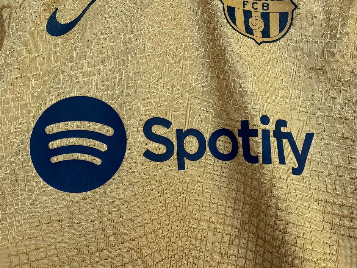 Nike Barcelona 2022 2023 Away Match Football Shirt Nike Jersey XS Size US XS / EU 42 / 0 - 5 Thumbnail