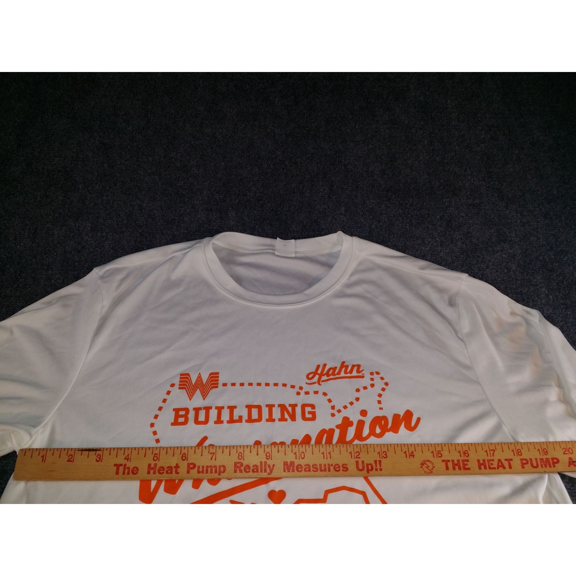 Other Whataburger Building Whatanation 2024 Tshirt Men Sz M Sporte Size US M / EU 48-50 / 2 - 4 Thumbnail