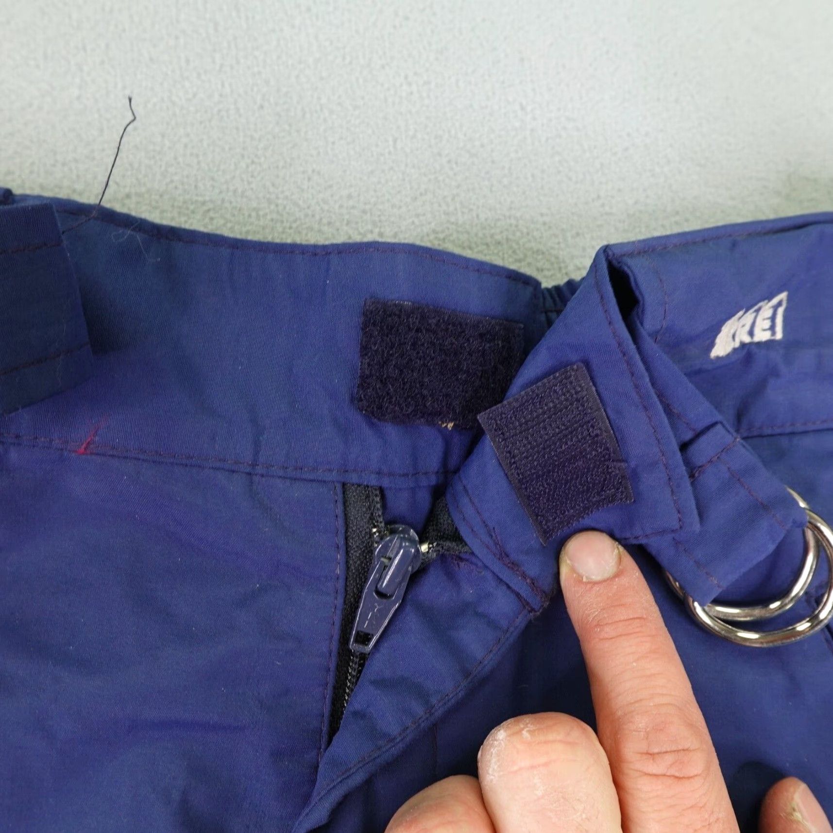 Vintage VINTAGE REI Pants Mens Large Blue Goretex Waterproof Rain Snow Trekking Side Zip Size US 33 - 7 Thumbnail