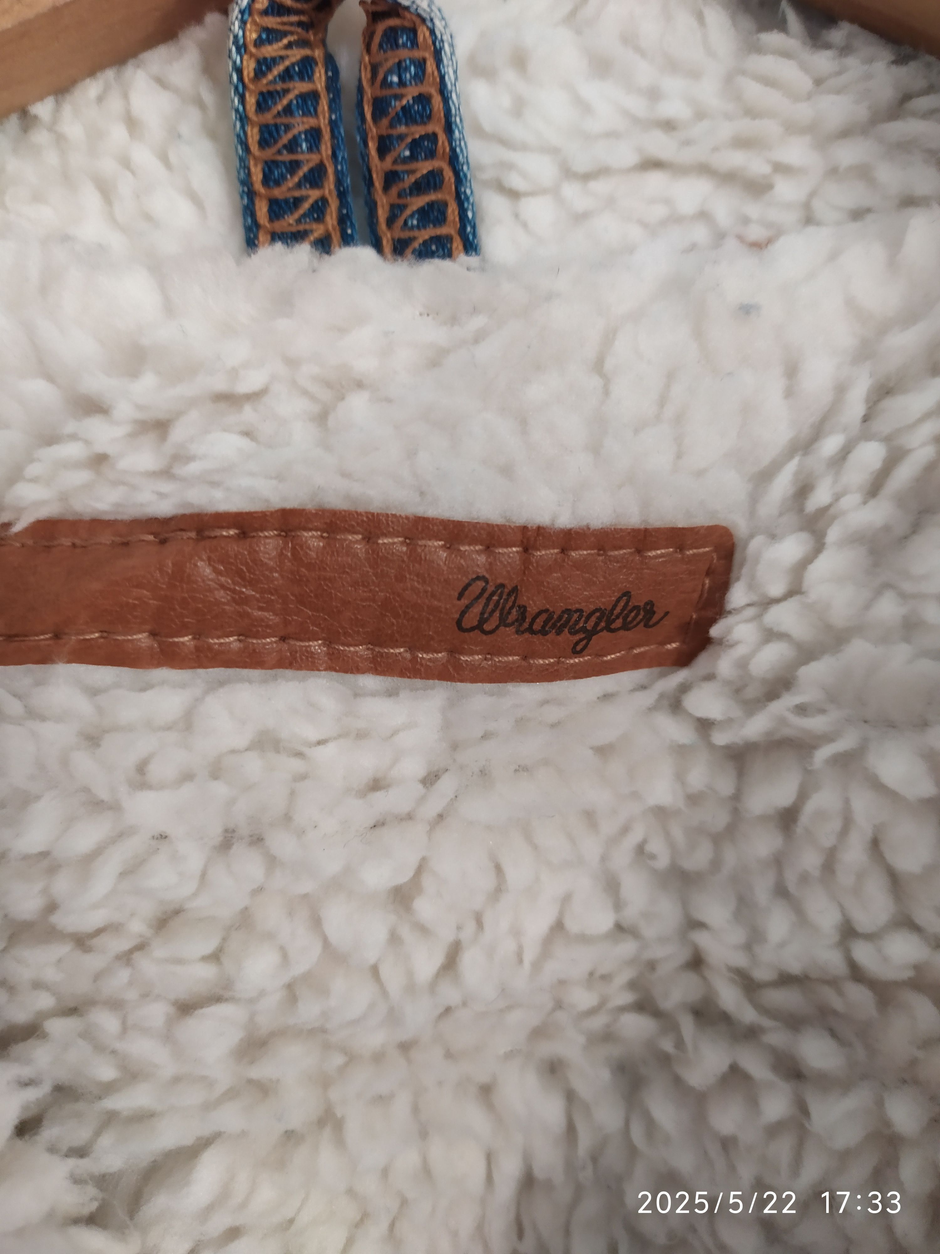 Vintage × Wrangler Vintage Wrangler Denim Jacket Sherpa Size US M / EU 48-50 / 2 - 3 Thumbnail