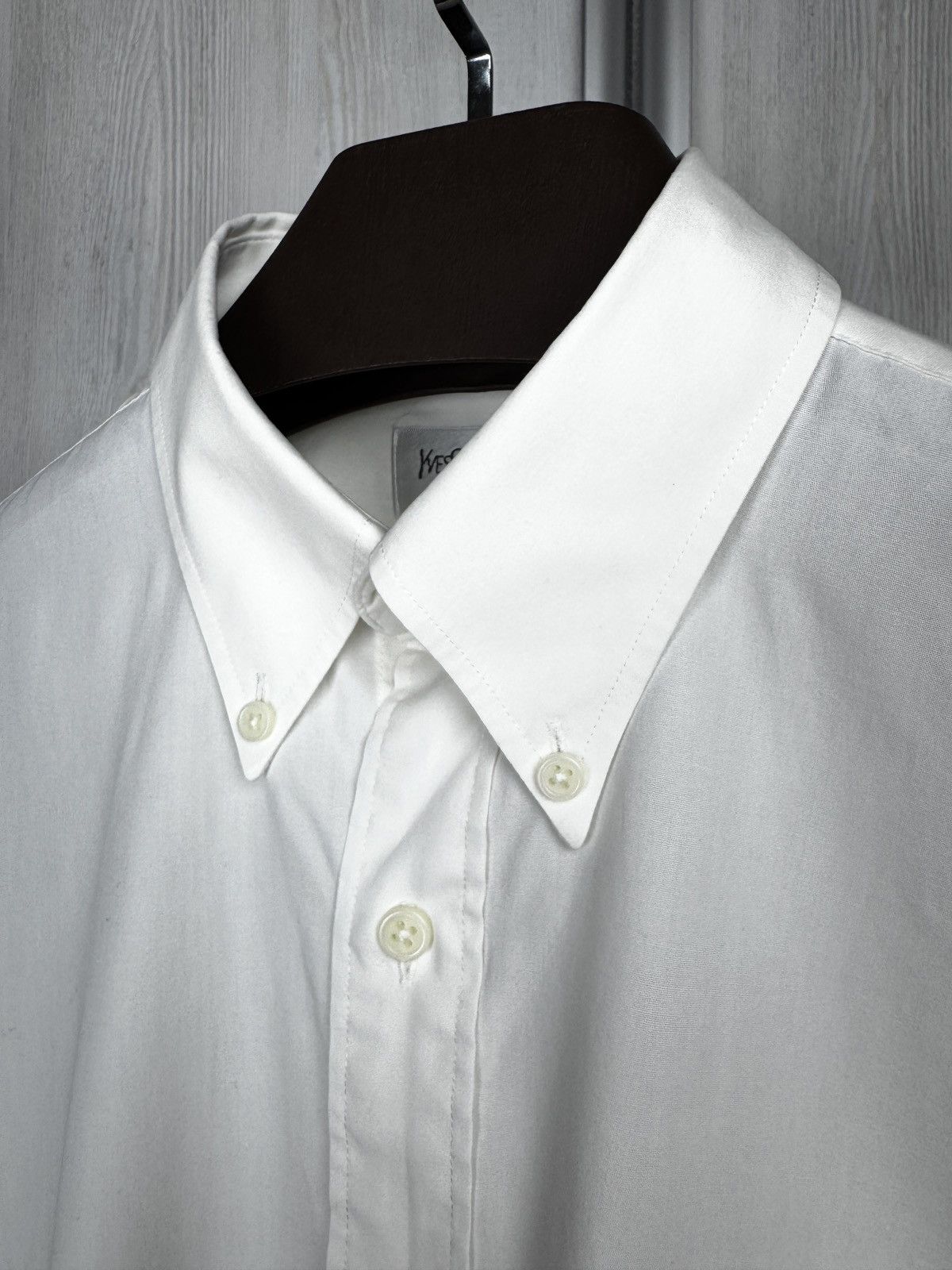 Yves Saint Laurent Yves Saint Laurent White Long Sleeve button up shirt 39 15.5 Size US M / EU 48-50 / 2 - 8 Thumbnail