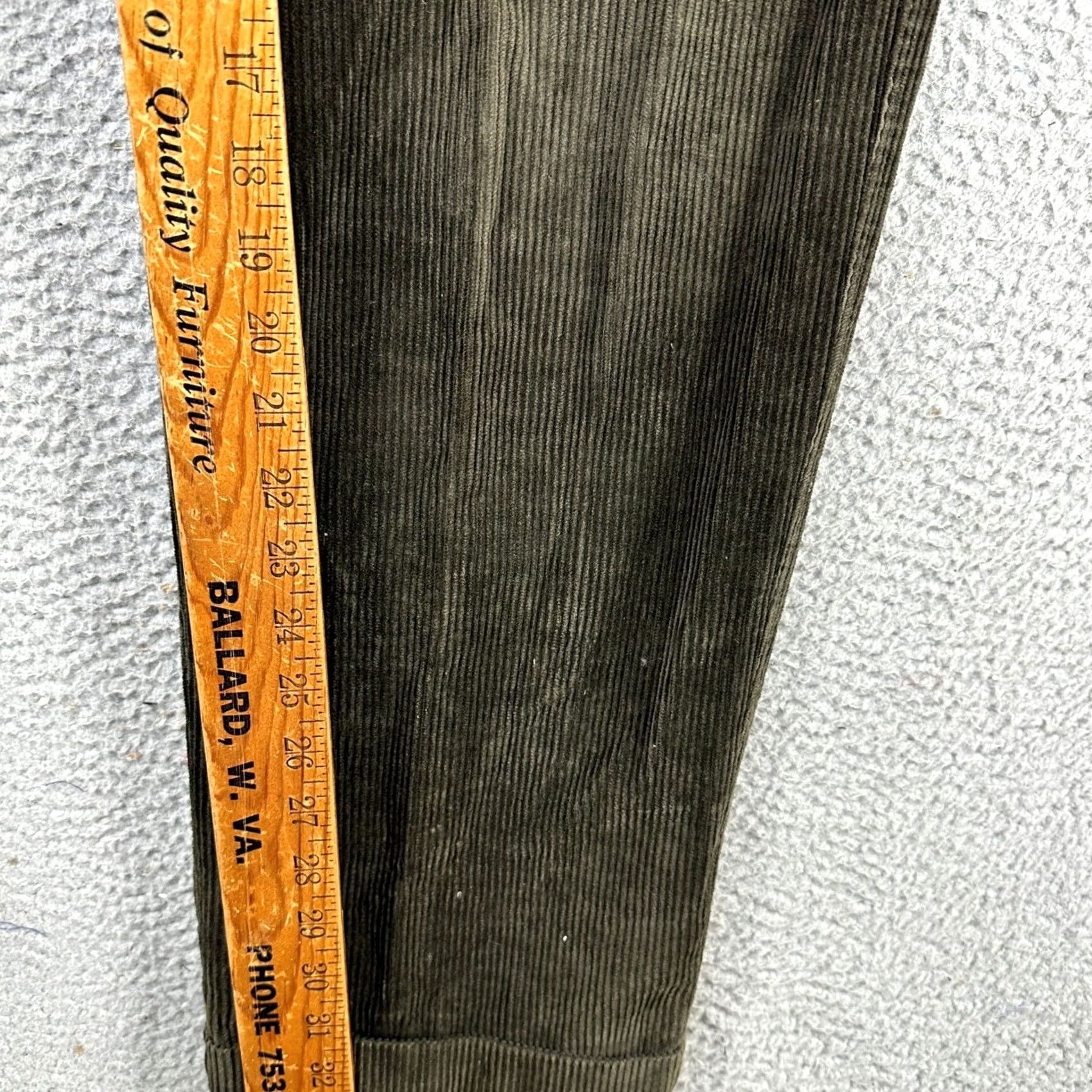 Banana Republic Banana Republic Smithfield Pants Corduroy Mens 35L Olive Green Pleated Straight Size US 35 - 6 Thumbnail