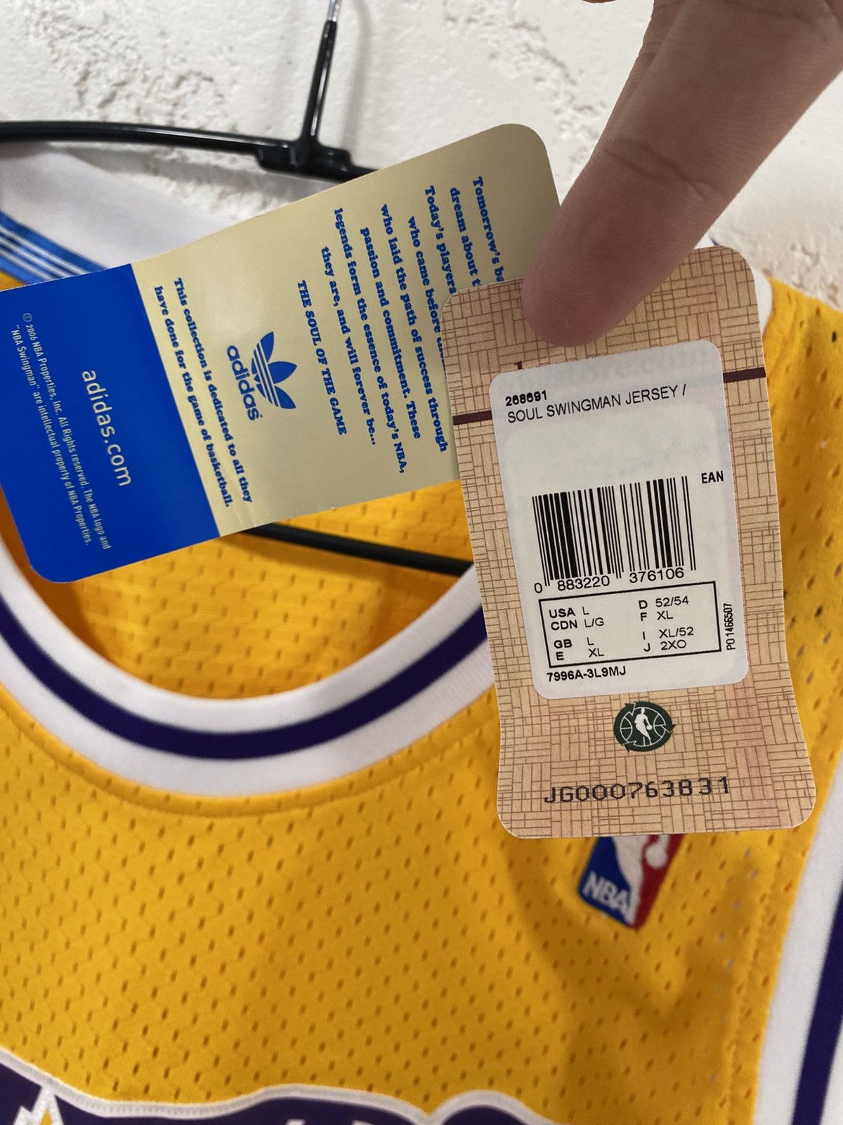 Adidas Adidas Originals Los Angeles Lakers Johnson Swingman Jersey Size US L / EU 52-54 / 3 - 9 Thumbnail