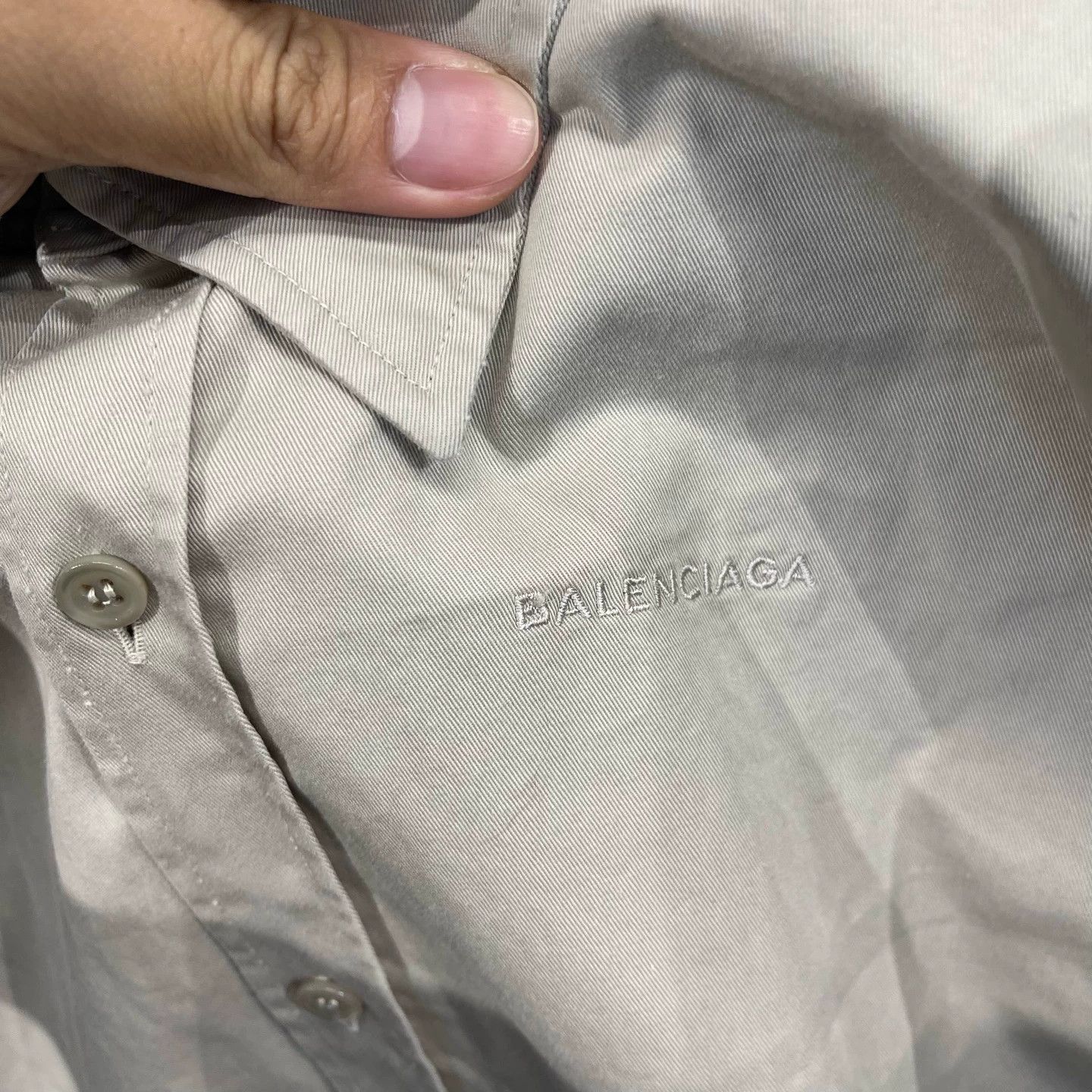 Balenciaga Balenciaga Logo Embroidered Short-Sleeve Shirt 36 NM Size US XXS / EU 40 - 4 Thumbnail