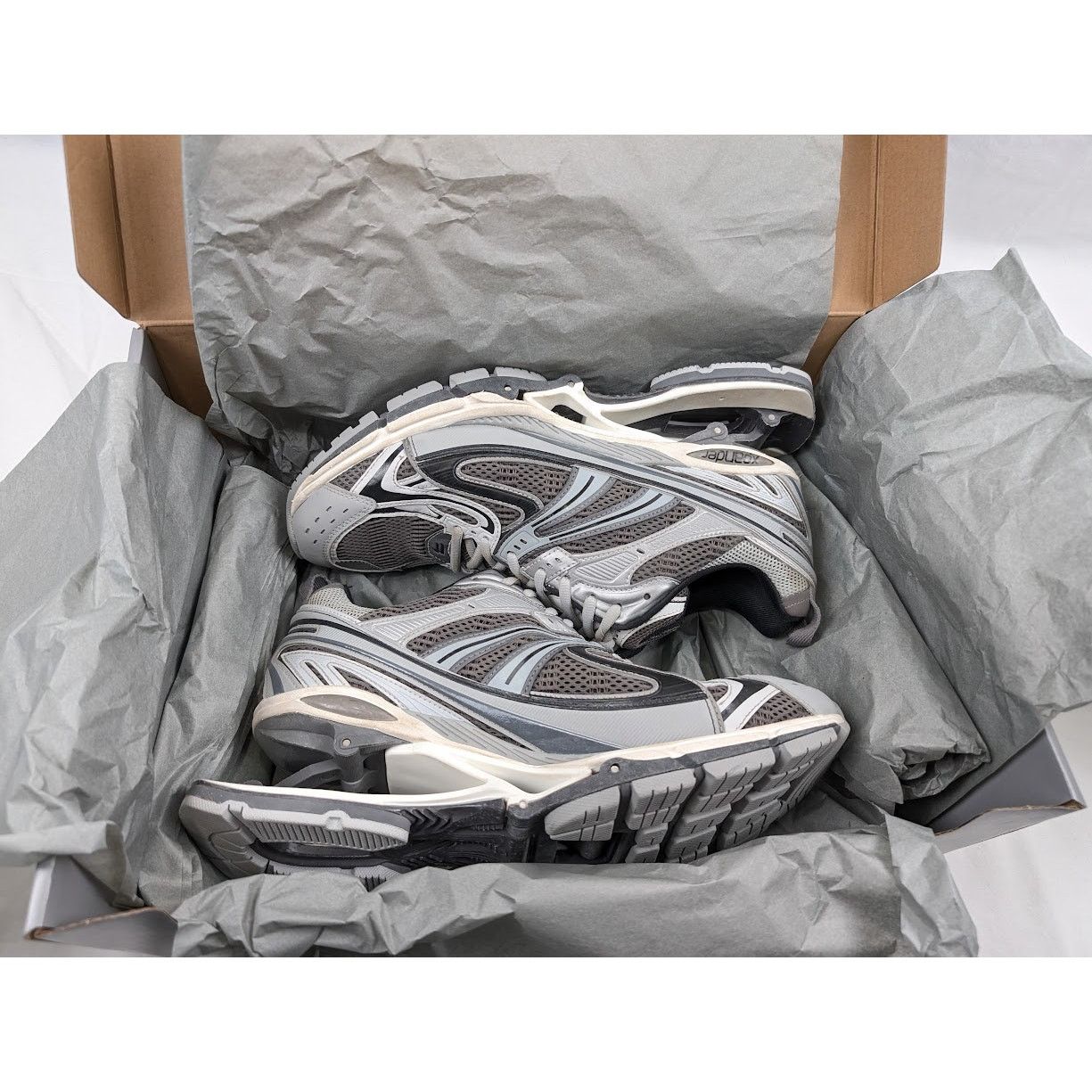 Balenciaga o1rshd1 Rubber X-Pander Sneakers in Grey/Black/White Size US 11 / EU 44 - 22 Thumbnail