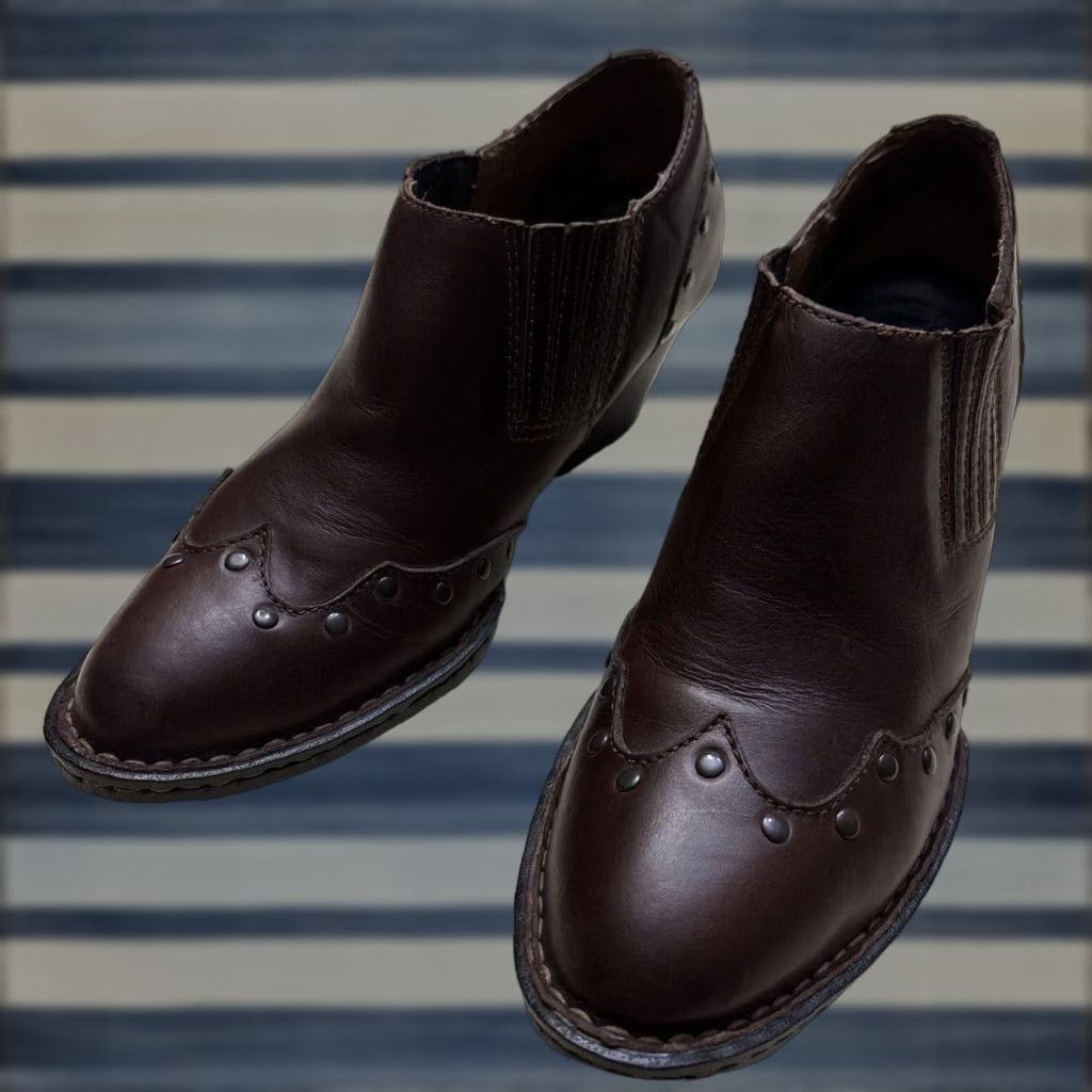 Born Børn Women's 7 M Brown Leather Ankle Booties Zip Up Western Cowgirl Block Heel Shoes