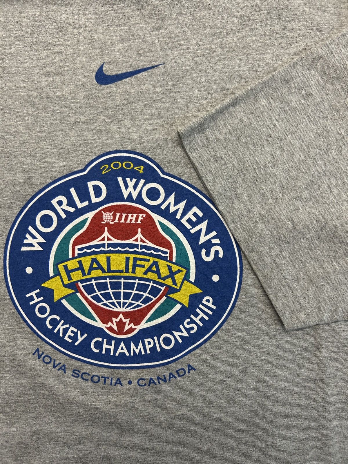 Nike 2004 World Women’S Championship Size US L / EU 52-54 / 3 - 8 Thumbnail