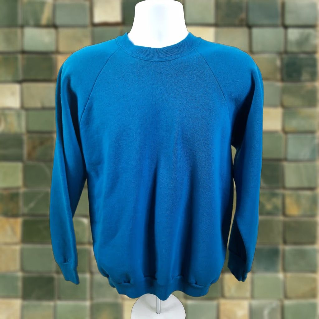 Fruit Of The Loom VINTAGE 90s Blue Raglan Sweatshirt 50/50 Large 1990s Cotton Polyester Fruit of the Loom Crew Neck Unisex Adults Sweatshirt Size US L / EU 52-54 / 3 - 1 Thumbnail