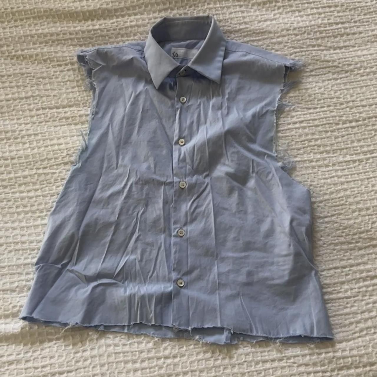 Prada Prada sleeveless light blue button up Size US M / EU 48-50 / 2 - 1 Thumbnail
