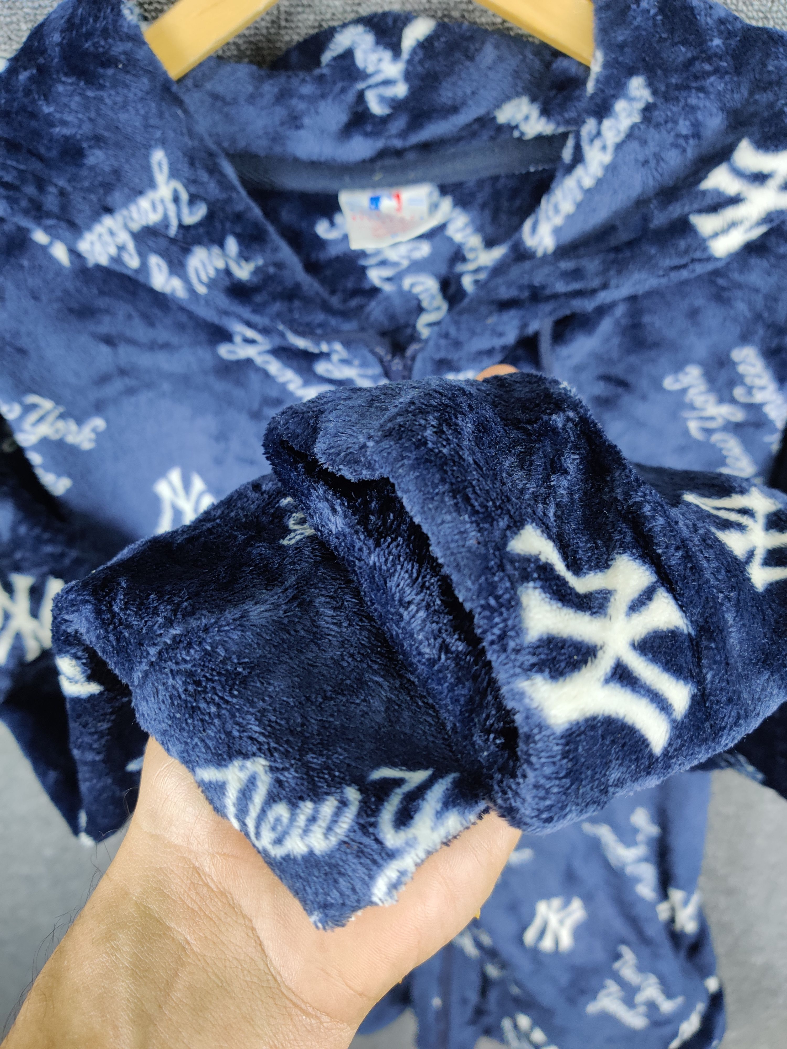 MLB × New York Yankees × Vintage MLB New York Yankees Fleece Fullprint Zipper Hoodie Jacket Size US L / EU 52-54 / 3 - 7 Thumbnail