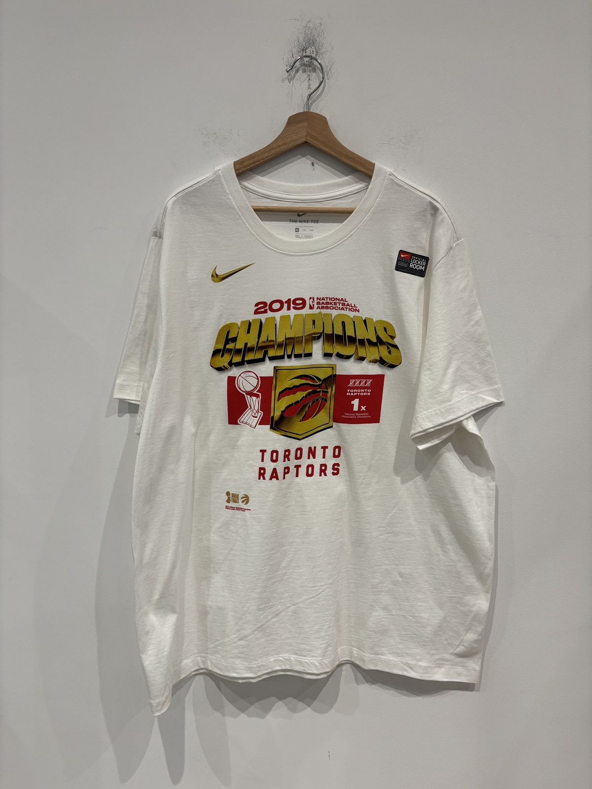 Nike Nike Toronto Raptors NBA Finals Champions Locker Room shirt Size US XXL / EU 58 / 5 - 1 Thumbnail