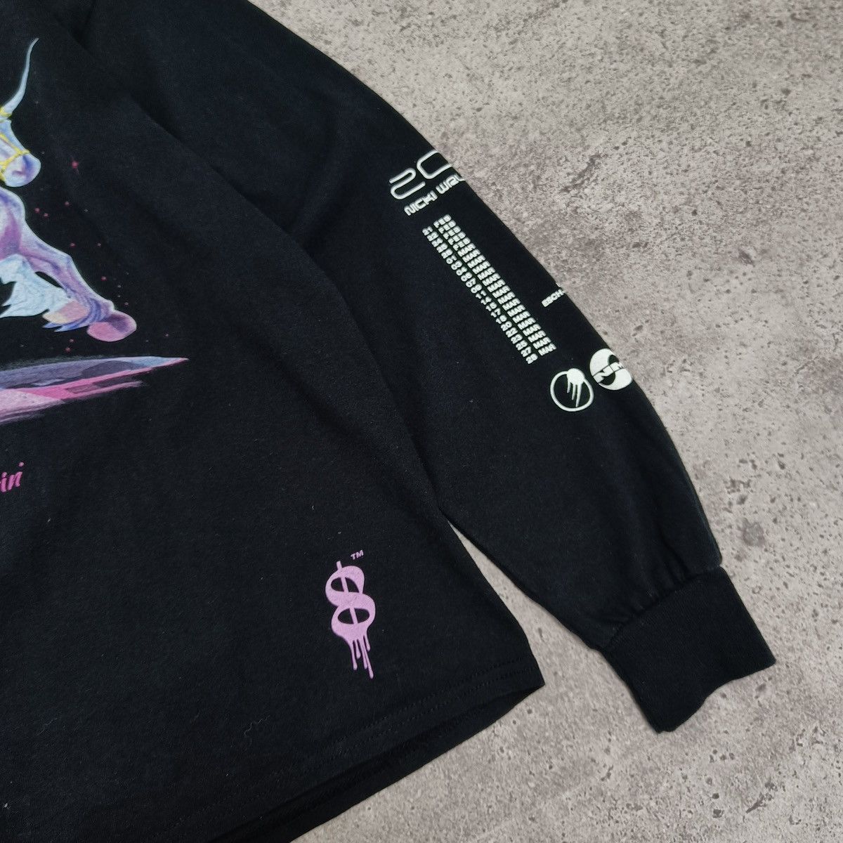 Band Tees Nicki Minaj Barbie Dreams World Tour longsleev y2k hype rap Size US M / EU 48-50 / 2 - 5 Thumbnail