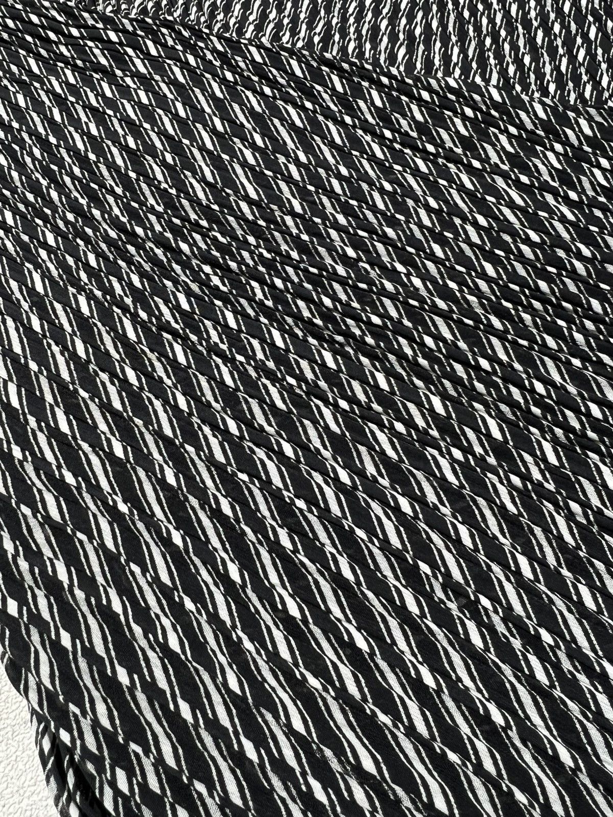 Issey Miyake Issey Miyake Pleats Please Midi Skirts Size 30" / US 8 / IT 44 - 8 Thumbnail