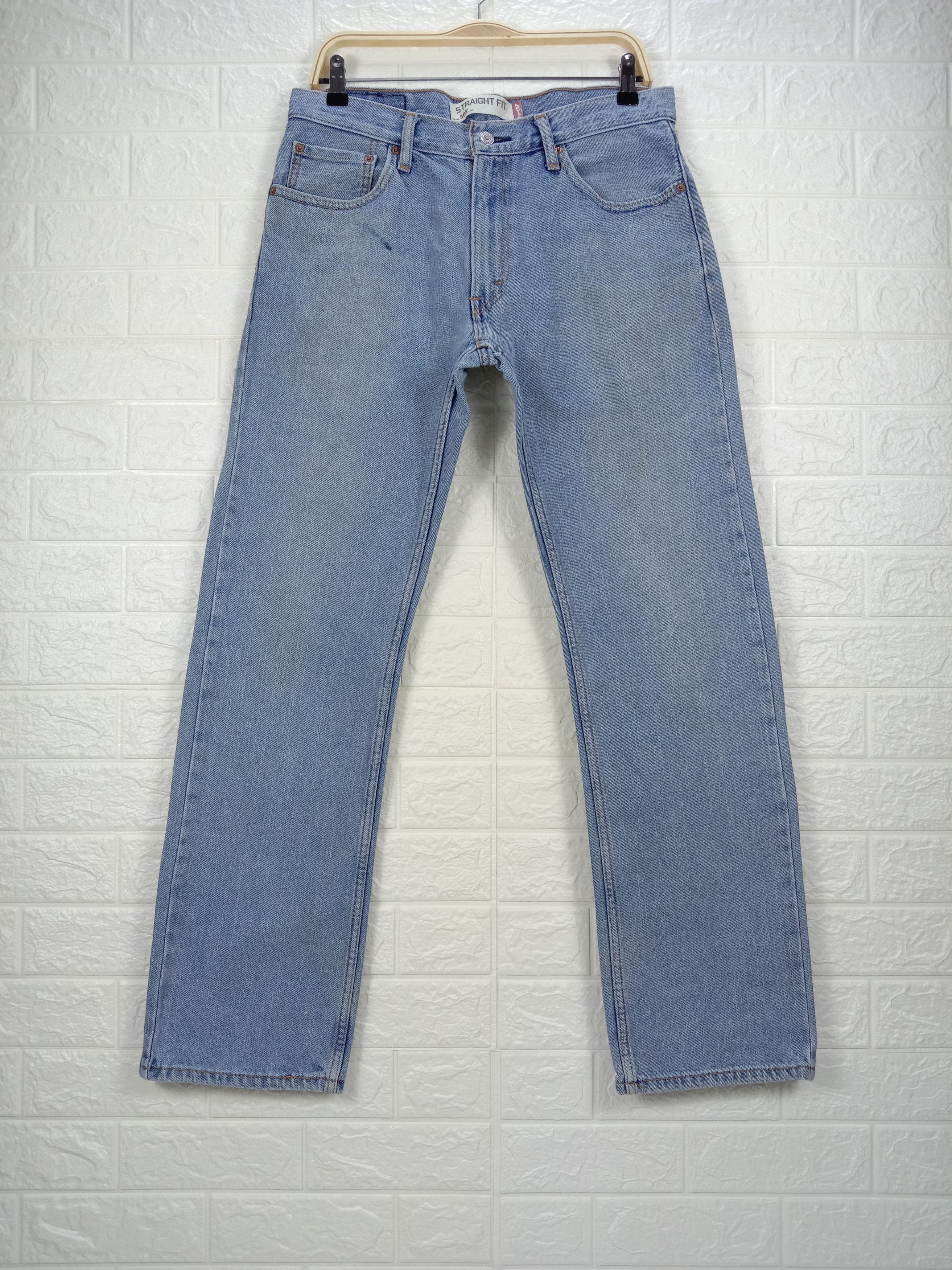 Levi's Vintage Levi's 505 Light Wash Jeans Straight Fit Denim Size US 32 / EU 48 - 1 Thumbnail
