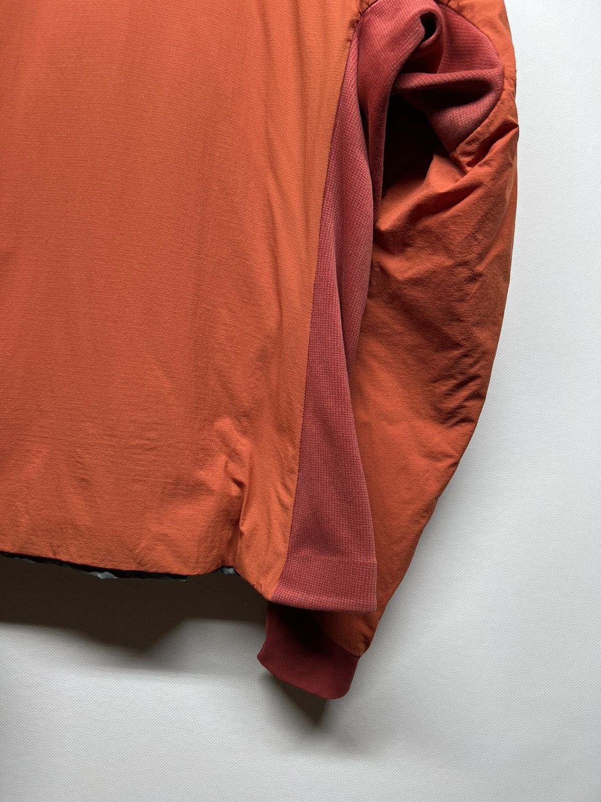 Arc'teryx Vintage Y2k Arc’teryx 🧡 Nylon Reflective Logo Jacket 00’s Size US XS / EU 42 / 0 - 15 Thumbnail