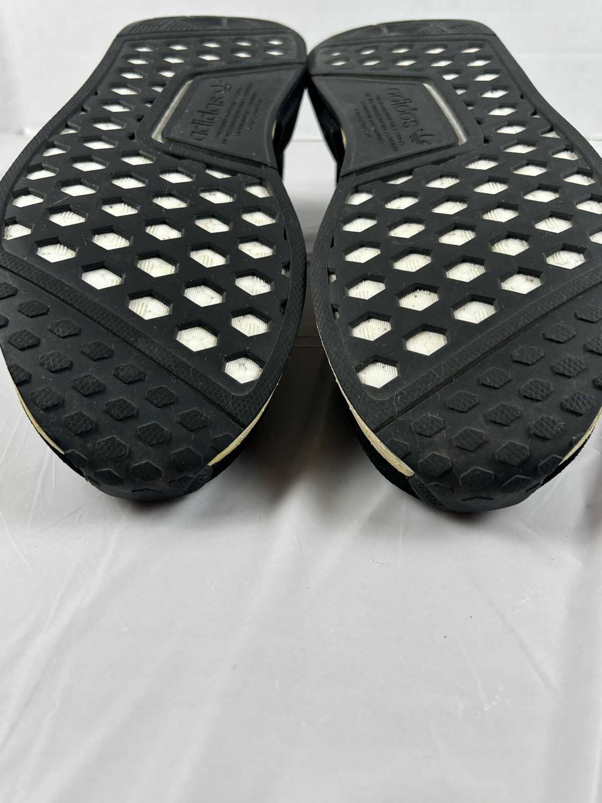 Adidas × Neighborhood adidas NMD R1 Neighborhood Paisley Black Shoe GY4157 Size 12 Size US 12 / EU 45 - 7 Thumbnail