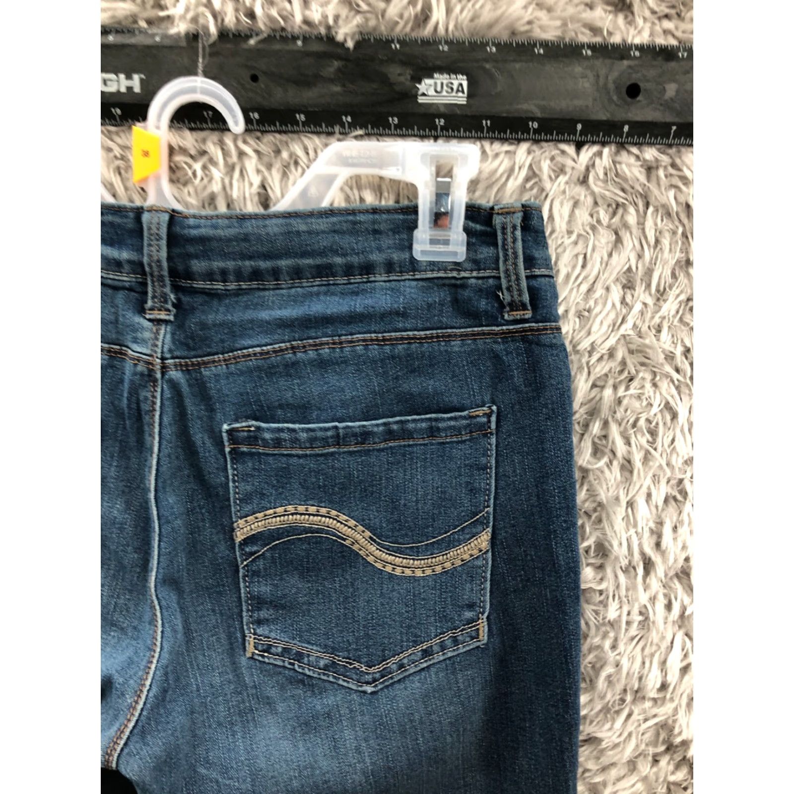 Lee Lee Perfect Fit Jeans Size 12 Womens Mid Rise Dark Wash Blue Denim Straight 5-Pocket Design Zipper Button Belt Loops Size 34" / US 12 / IT 48 - 6 Thumbnail