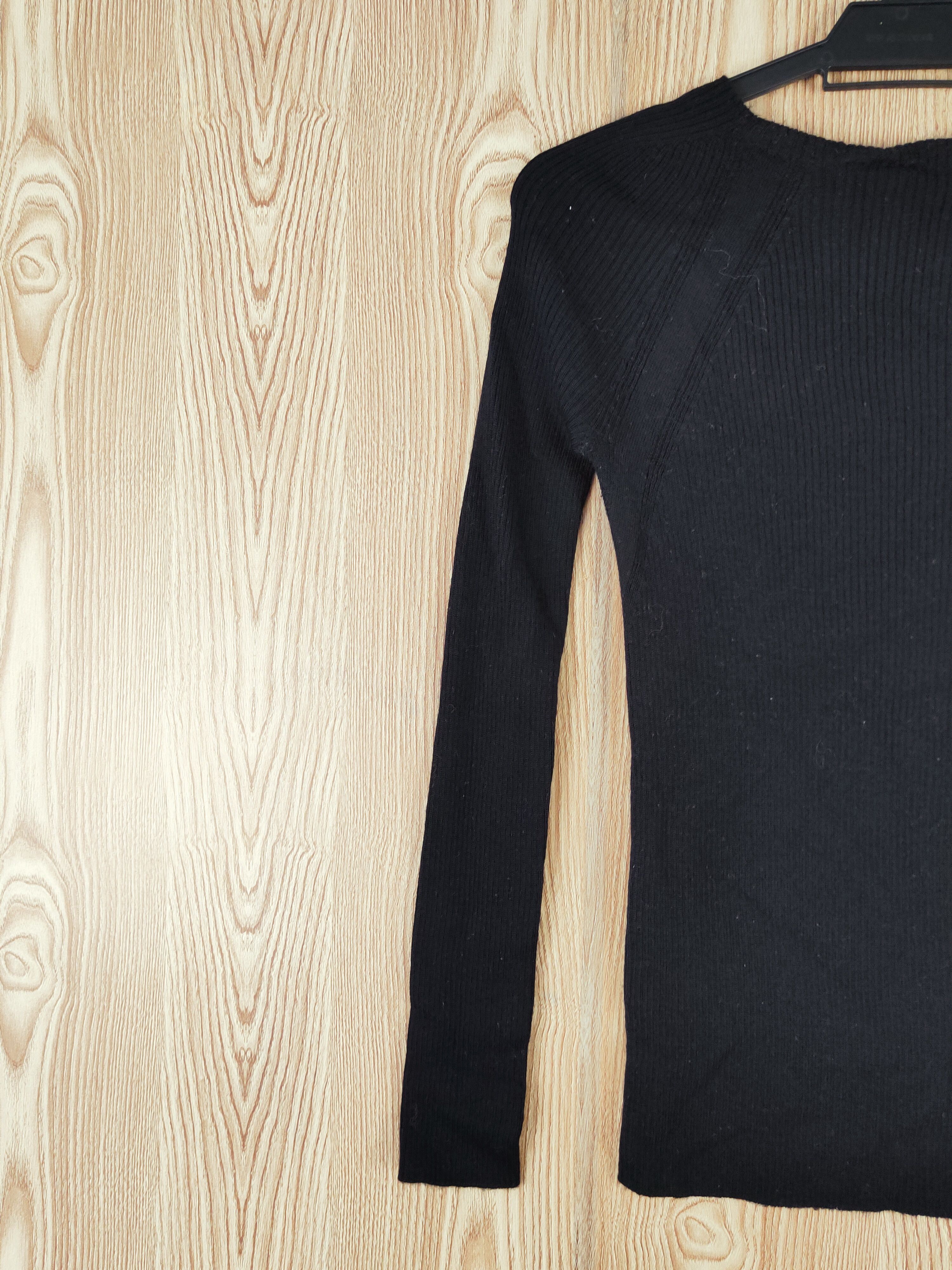 Homespun Knitwear × Japanese Brand × Undercover Uniqlo X Undercover Black Knitwear Sweatshirts #W305 Size M / US 6-8 / IT 42-44 - 9 Thumbnail