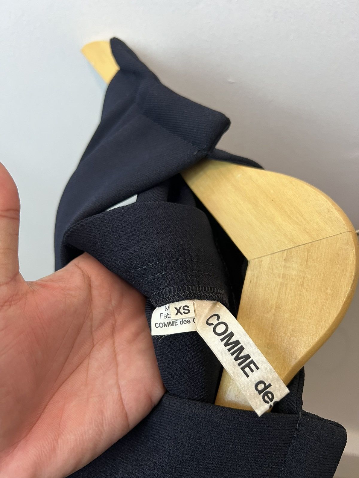 Comme des Garcons Fall 2012 Comme Des Garcons 2D Felt Top Size XS / US 0-2 / IT 36-38 - 6 Thumbnail