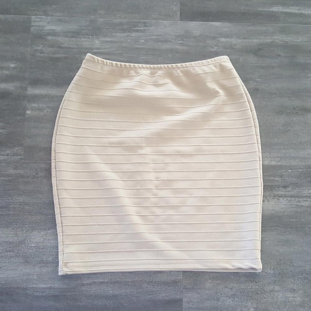 Fashion Nova Nude Lined Fashion Nova High Waisted Mini Size 32" / US 10 / IT 46 - 2 Thumbnail