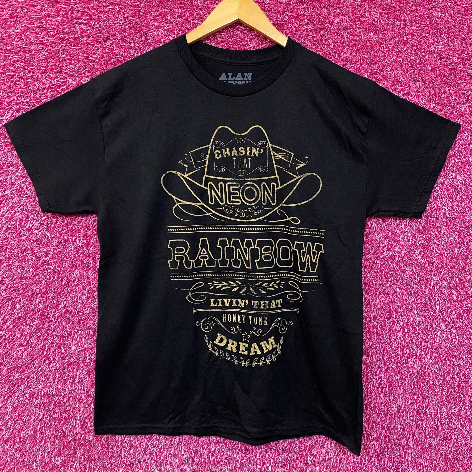 Other Alan Jackson Chasin That Neon Rainbow Graphic T-Shirt Large Size US L / EU 52-54 / 3 - 1 Thumbnail