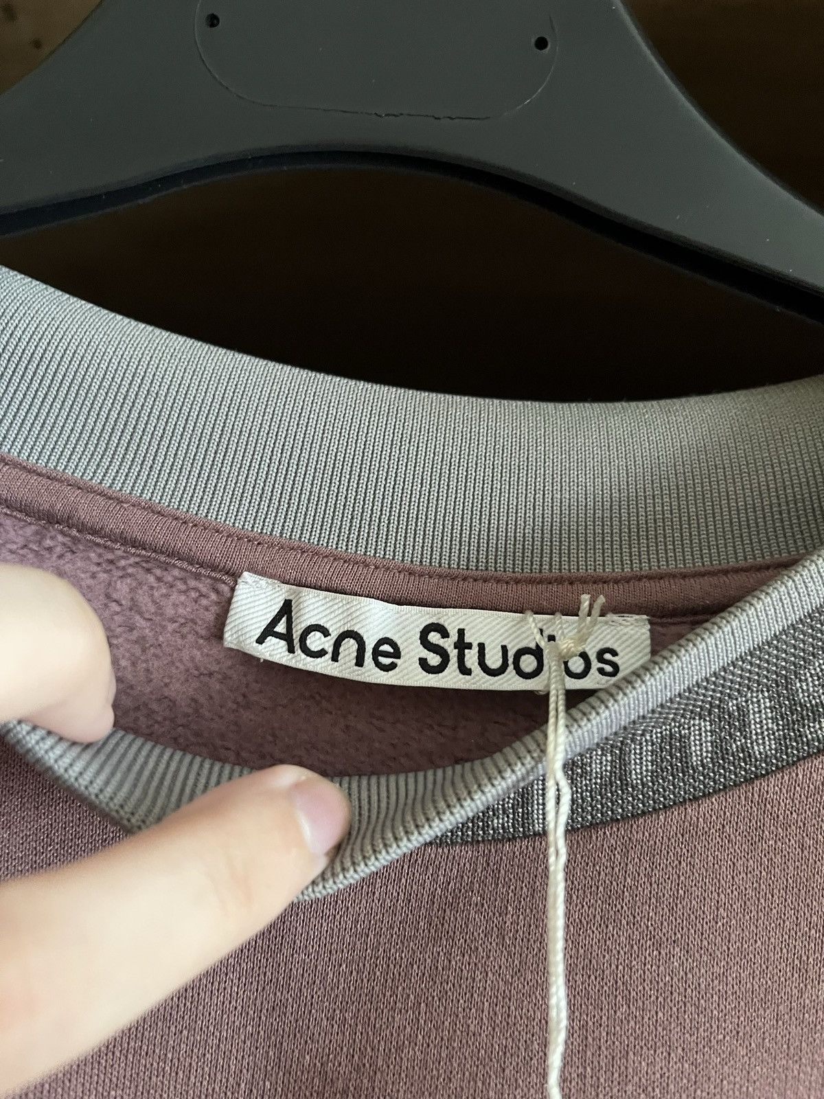 Acne Studios Acne Studios Pink Logo Collar Sweatshirt Size US M / EU 48-50 / 2 - 4 Thumbnail