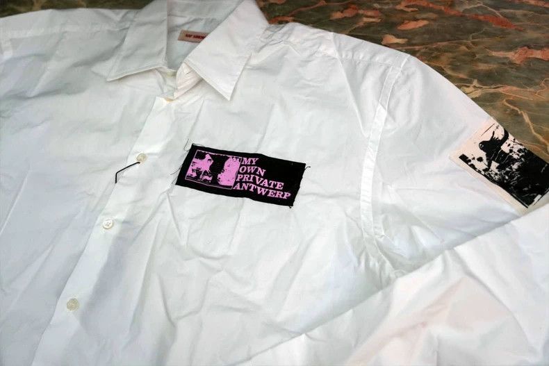 Raf Simons Raf Simons 2020SS sticker shirt Size US M / EU 48-50 / 2 - 3 Thumbnail