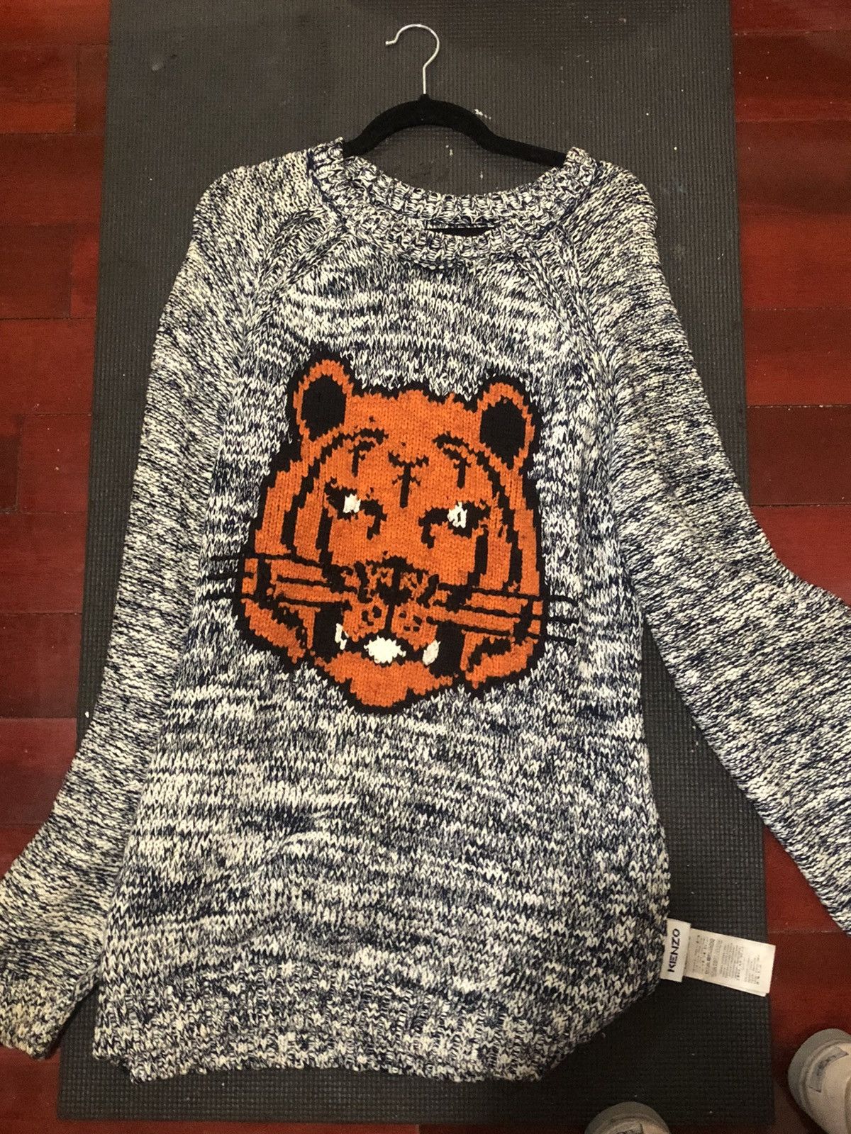 Kenzo Kenzo reversible inside out Tiger knit Size L / US 10 / IT 46 - 1 Thumbnail