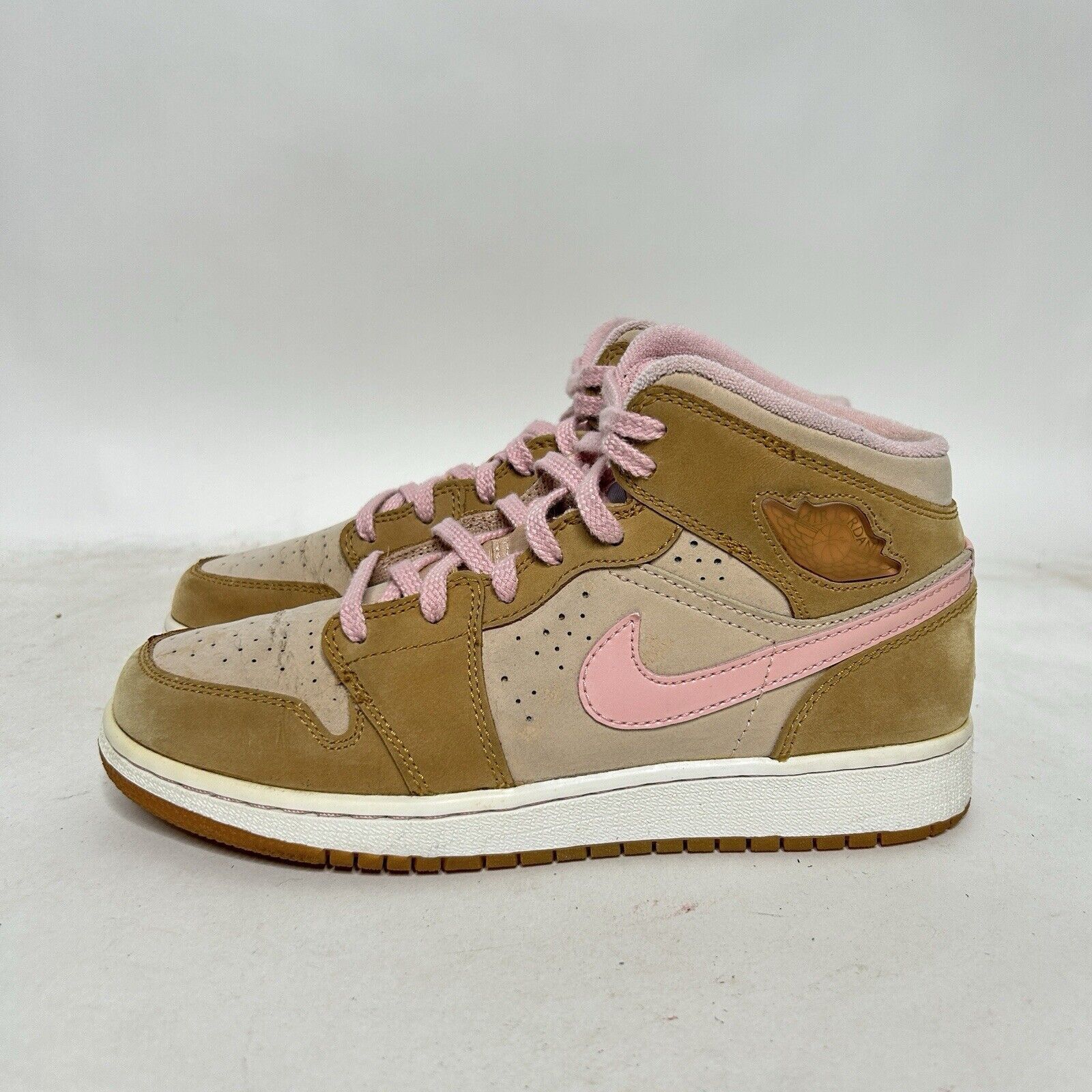 Jordan Brand Nike Shoes Air Jordan 1 Hare GS “Wheat/Lola Bunny” 2024 Size US 7.5 / IT 37.5 - 6 Thumbnail