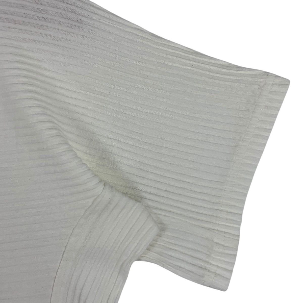 Designer × Issey Miyake PLANTATION By ISSEY MIYAKE Pleated women tees Size M / US 6-8 / IT 42-44 - 7 Thumbnail