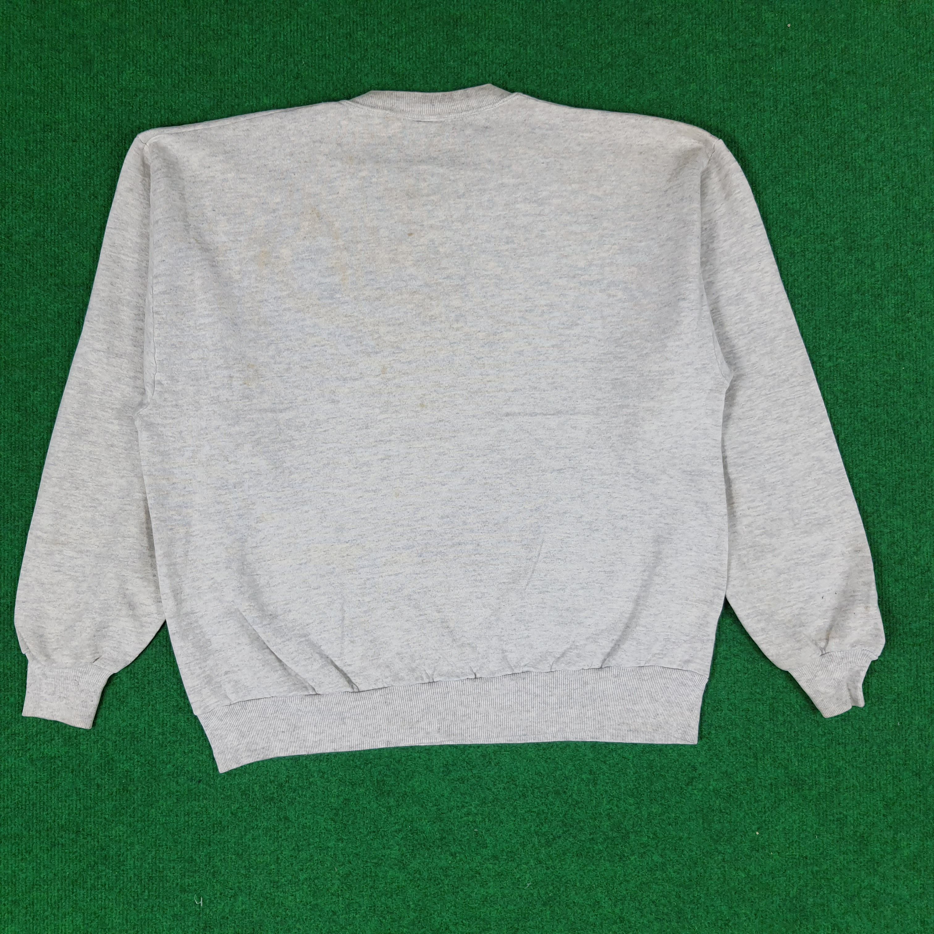 Disney × Vintage Vintage Winnie The Pooh Disney Cartoon Sweatshirt Size US L / EU 52-54 / 3 - 3 Thumbnail