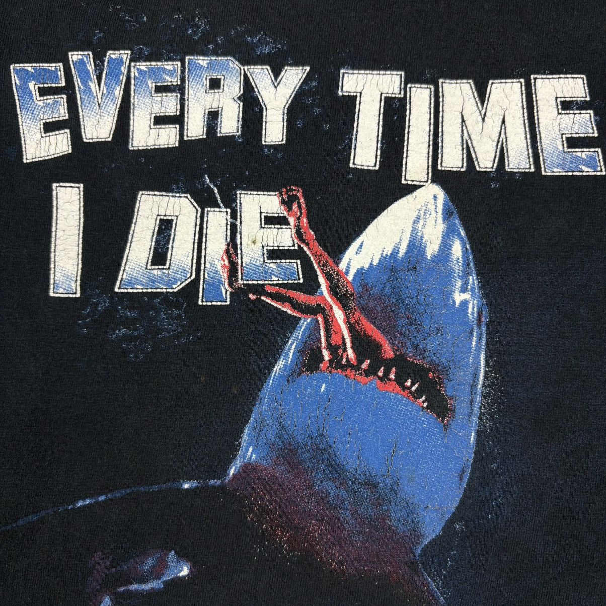Band Tees Original vintage Every Time I Die – Shark early 2000s Size US L / EU 52-54 / 3 - 4 Thumbnail