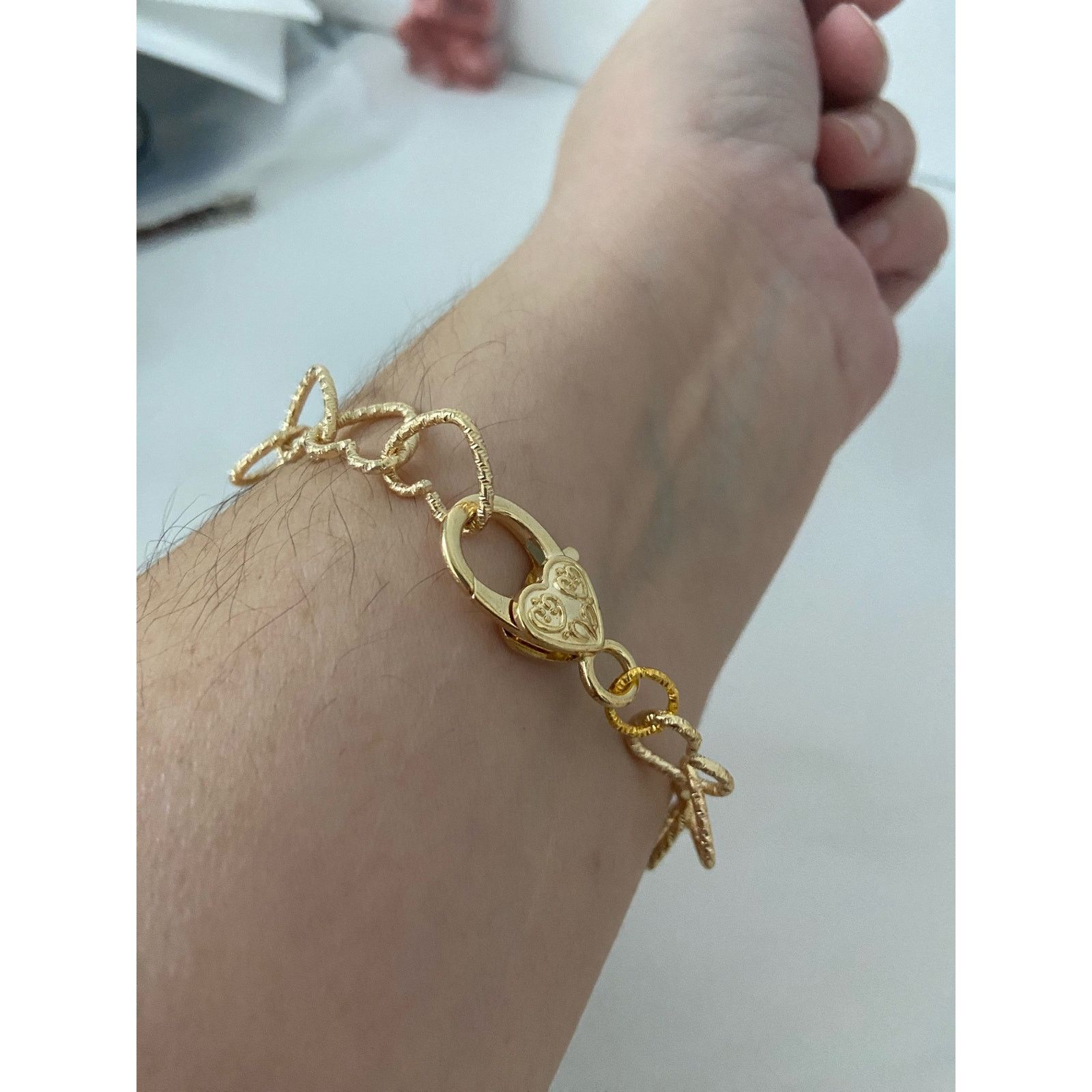Handmade Gorgeous heart link bracelet gold tone Size ONE SIZE - 2 Thumbnail